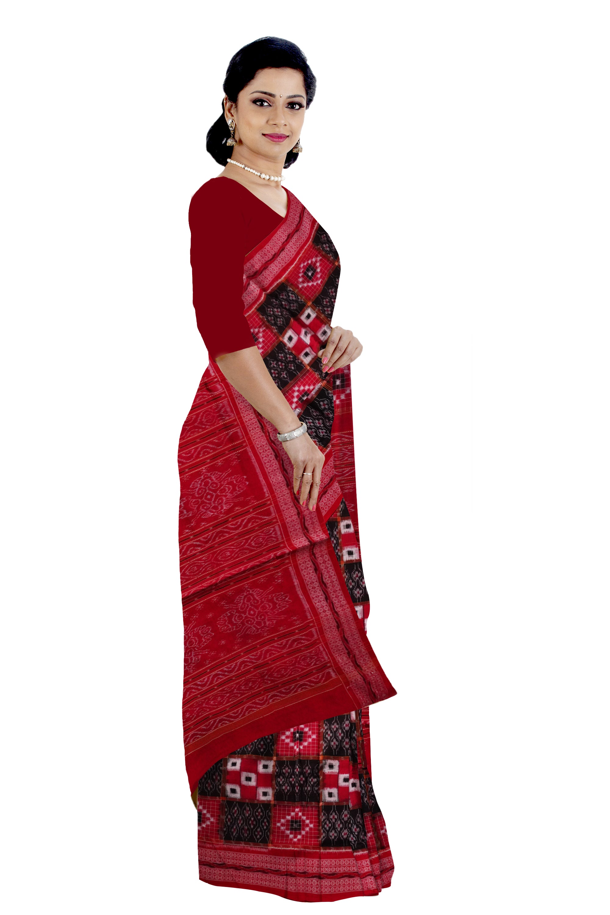 Red and black color 3D design sambalpuri cotton saree with bandha and bomkei. - Koshali Arts & Crafts Enterprise