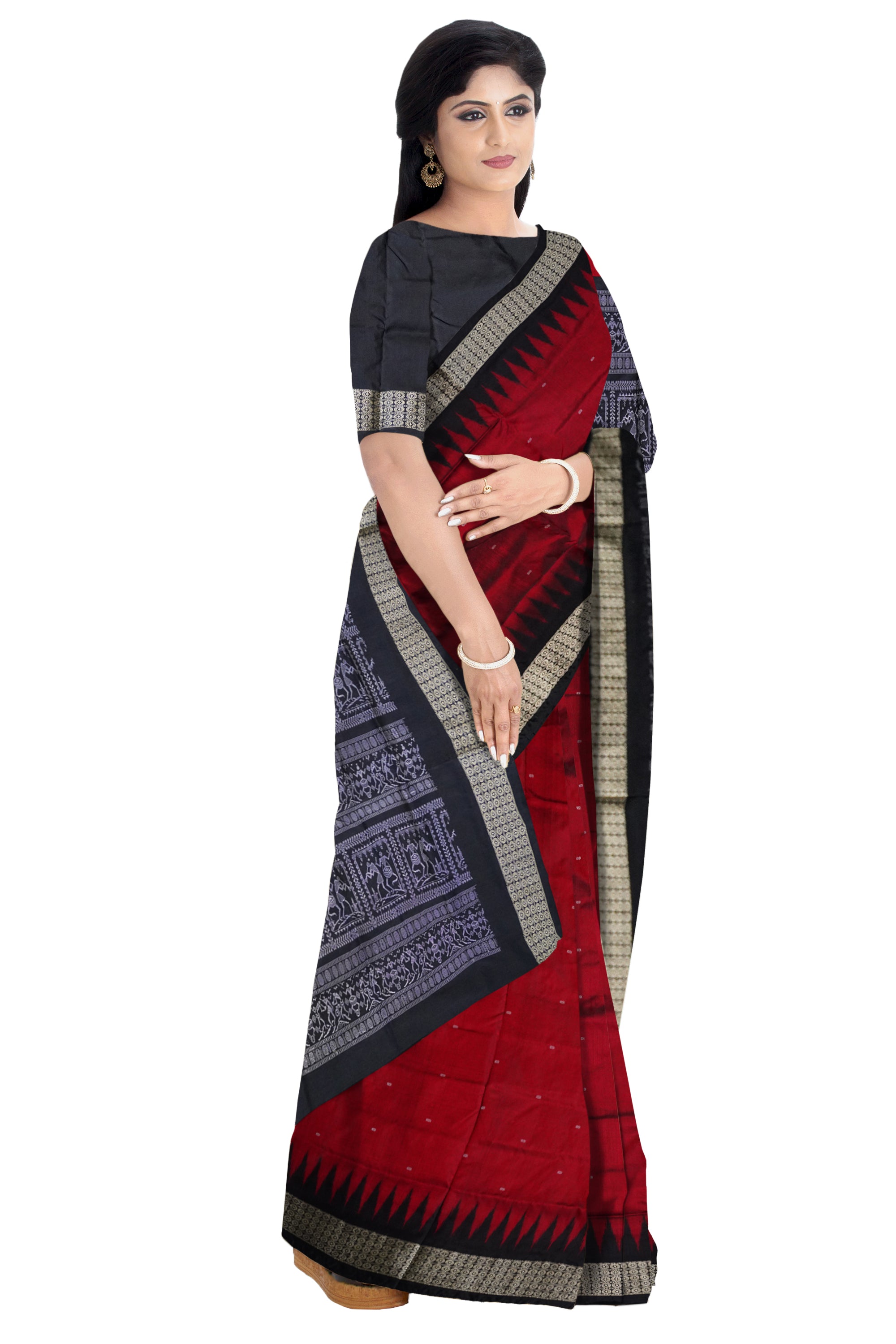 Maroon and Black color pallu terracotta pattern plain Sambalpuri pata saree. - Koshali Arts & Crafts Enterprise