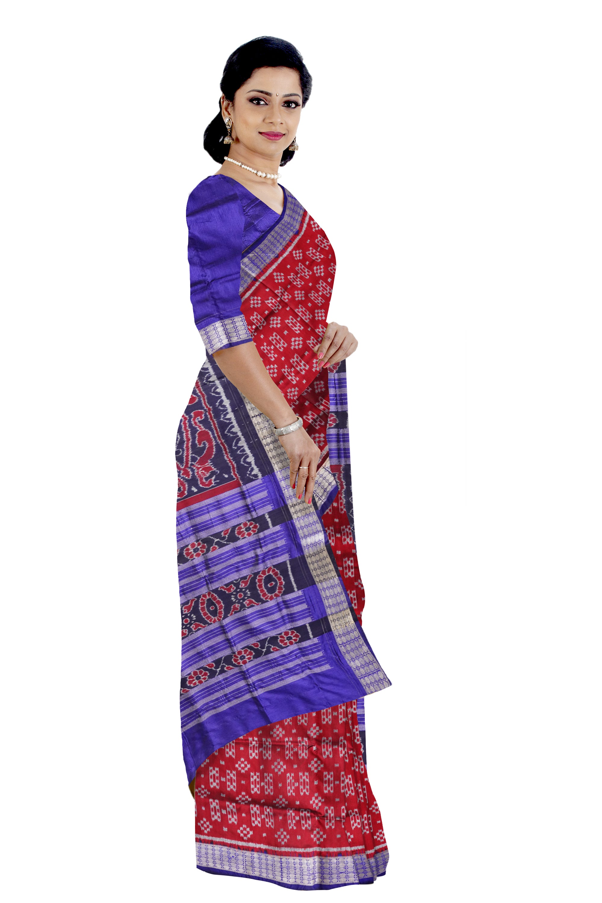 Maroon and blue pasapali saree, peacock design on pallu. - Koshali Arts & Crafts Enterprise