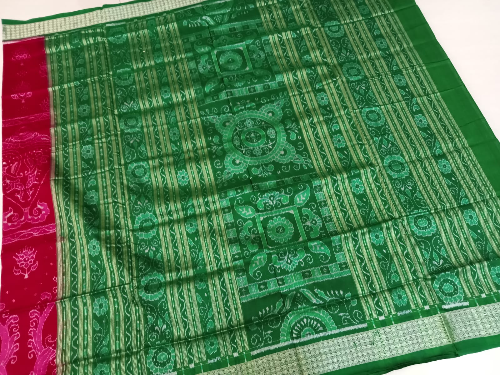 Peacock pattern pure silk saree in Deep pink and Green color. - Koshali Arts & Crafts Enterprise