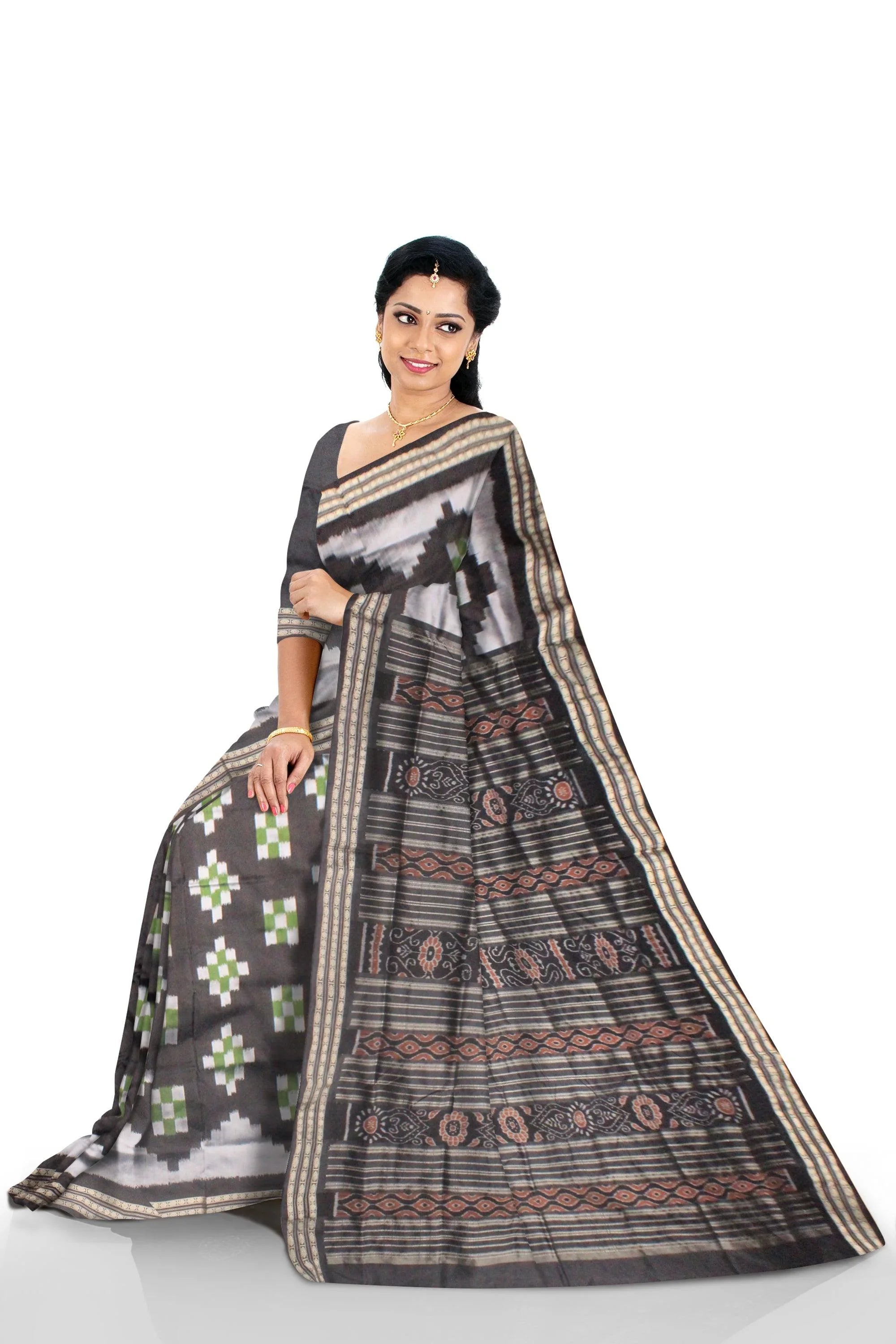 SAMBALPURI SAPTA PATA SAREE IN DARK GREEN AND BLACK COLOR WITH BLOUSE PIECE - Koshali Arts & Crafts Enterprise