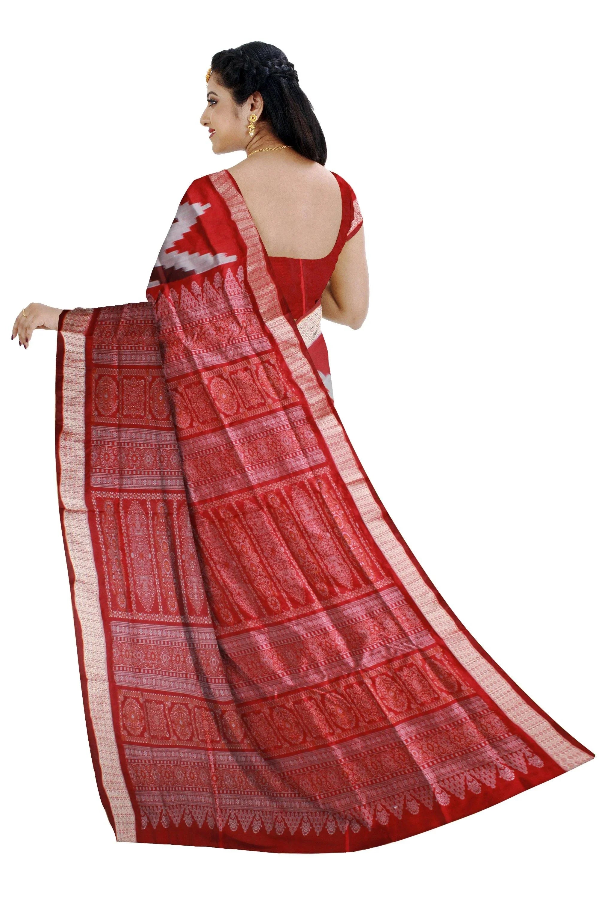 Zigzag design brown and red pata saree, with matching blouse piece. - Koshali Arts & Crafts Enterprise