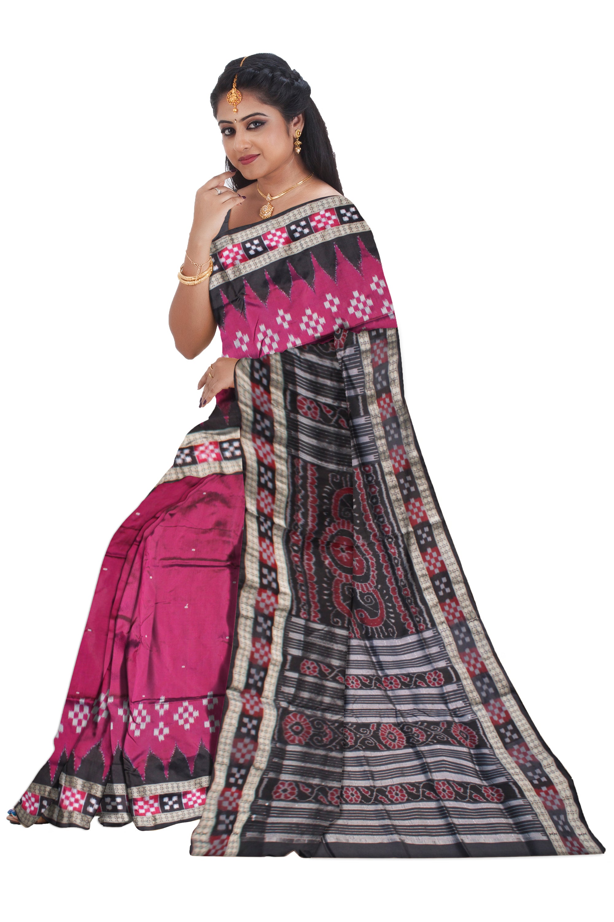 TRADITIONAL LOOK RANI PINK AND BLACK COLOR DESIGN DHADI SAPTA , COMES WITH MATCHING BLOUSE PIECE. - Koshali Arts & Crafts Enterprise