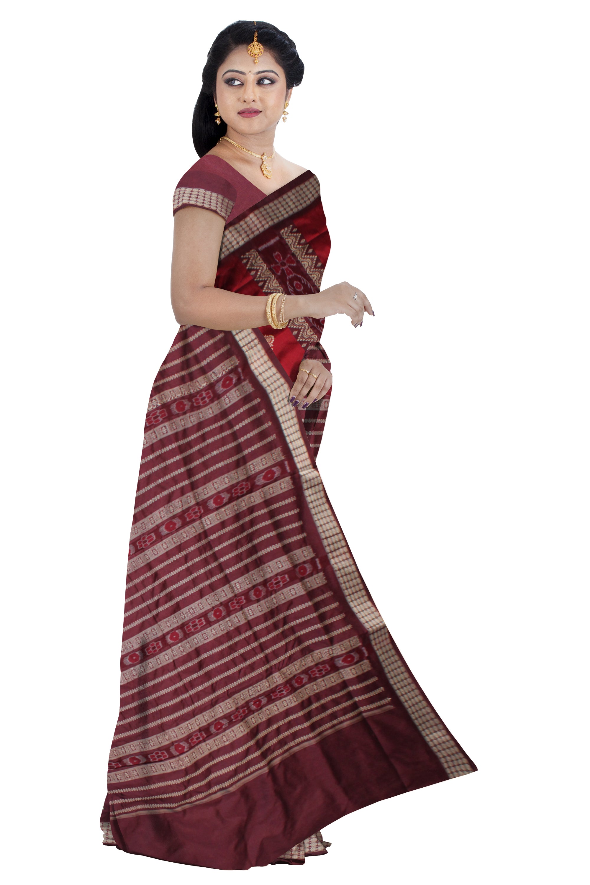 HALF BODY DESIGN PATLI PATA SAREE IS MAROON AND COFFEE COLOR BASE,COMES WITH MATCHING BLOUSE PIECE. - Koshali Arts & Crafts Enterprise