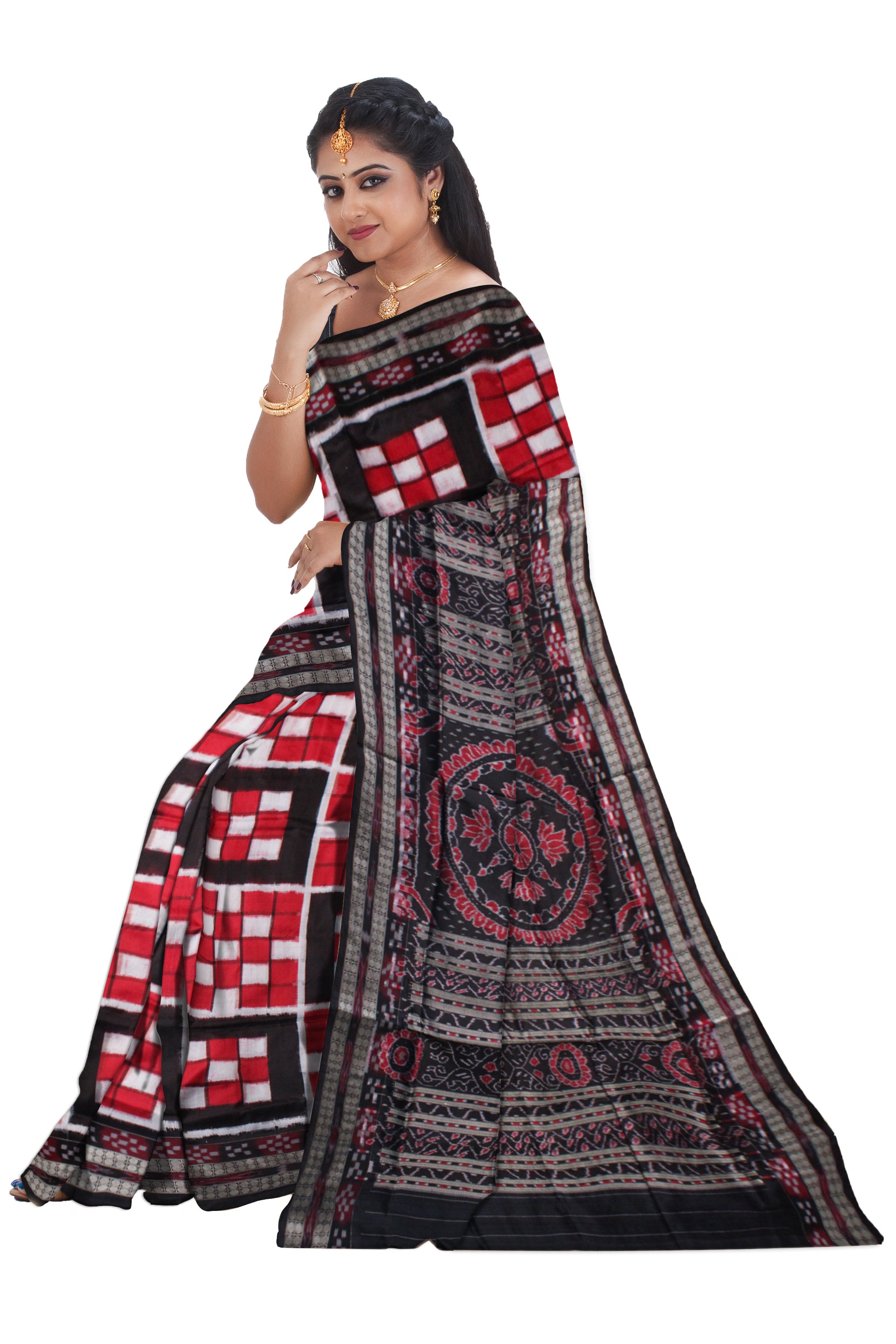 FULL BODY BIG PASAPALI PATTERN PURE SAMBALPURI COTTON SAREE IS RED AND BLACK COLOR BASE,WITH BLOUSE PIECE. - Koshali Arts & Crafts Enterprise