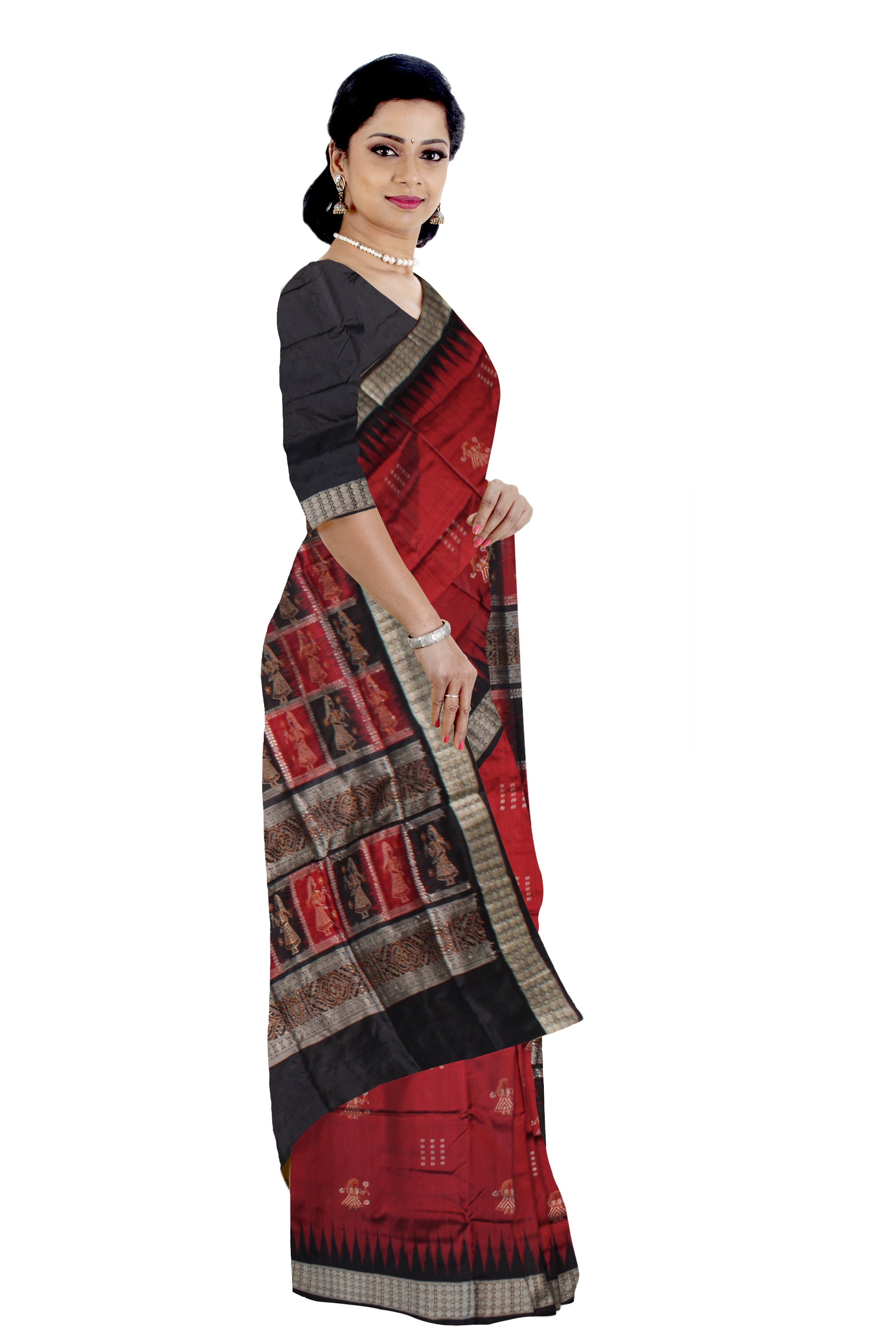 Body with Pallu doll pattern Pata saree. - Koshali Arts & Crafts Enterprise