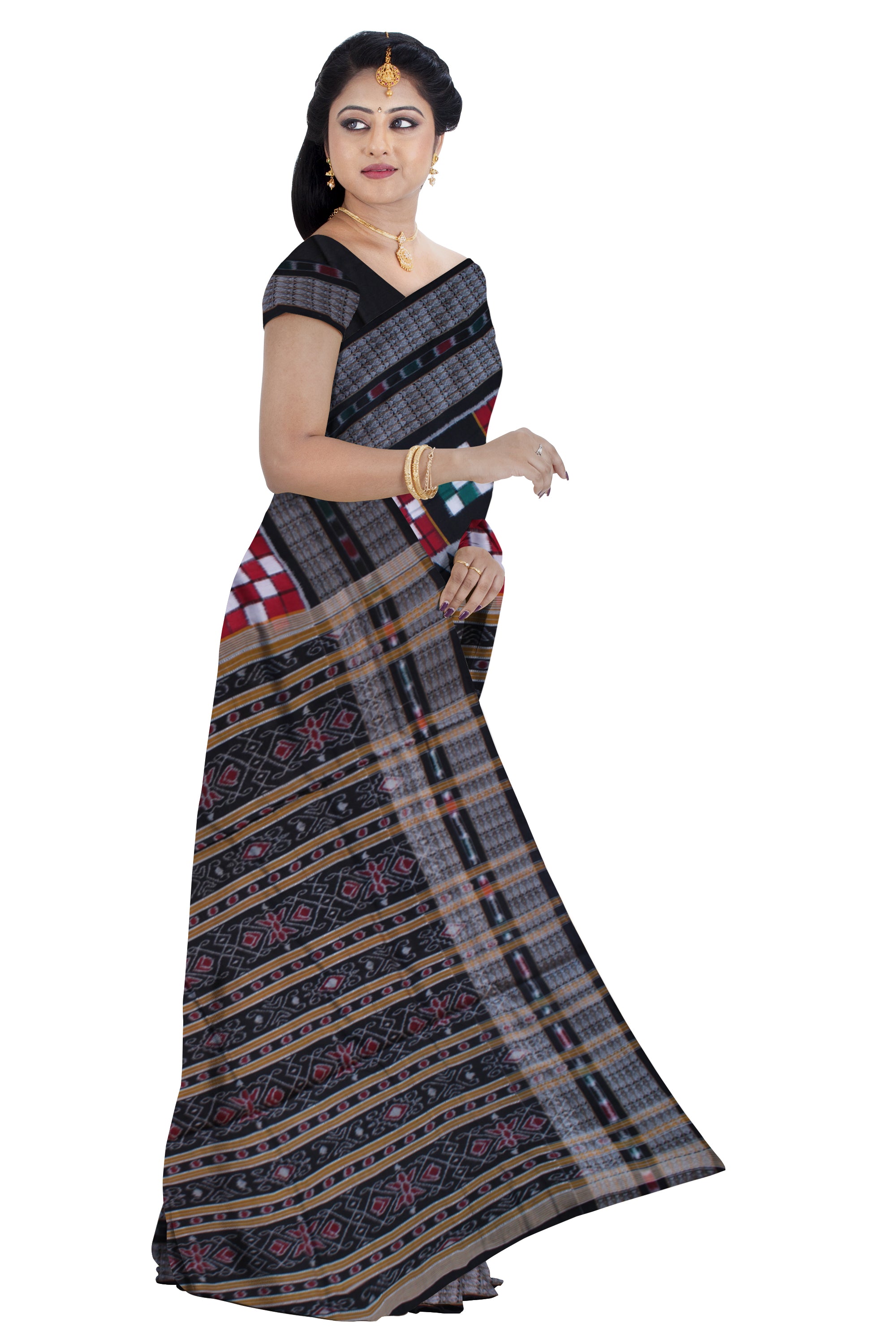 Pasapalli Design Sambalpuri Cotton Saree.It has a beautiful black and red color combination. - Koshali Arts & Crafts Enterprise