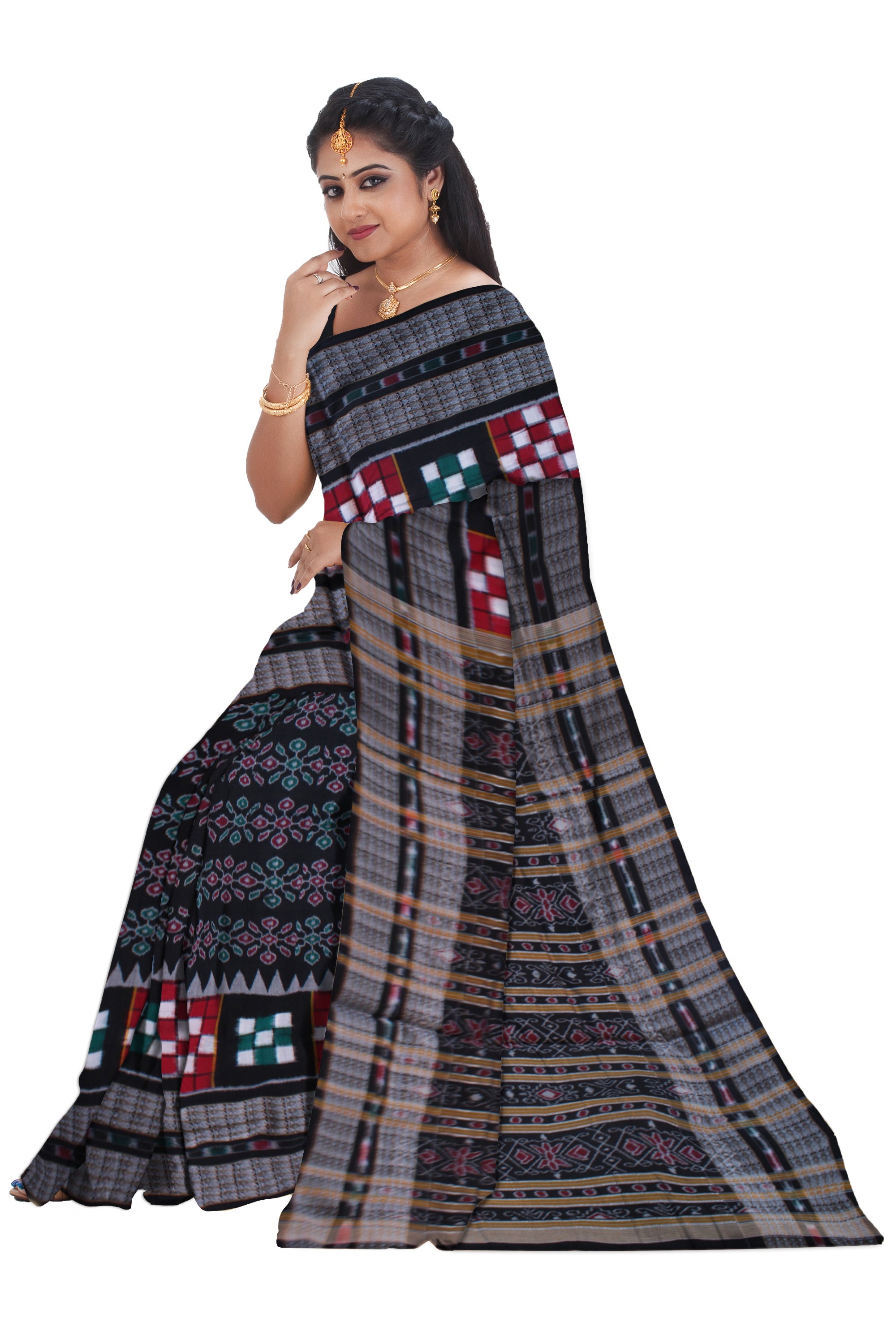 Pasapalli Design Sambalpuri Cotton Saree.It has a beautiful black and red color combination. - Koshali Arts & Crafts Enterprise