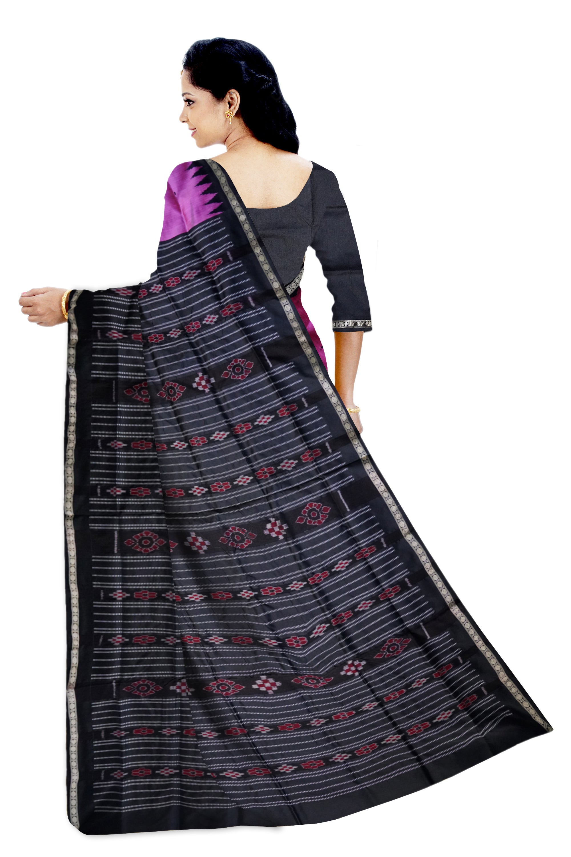 Light pink and black color small border pattern plain pata saree. - Koshali Arts & Crafts Enterprise