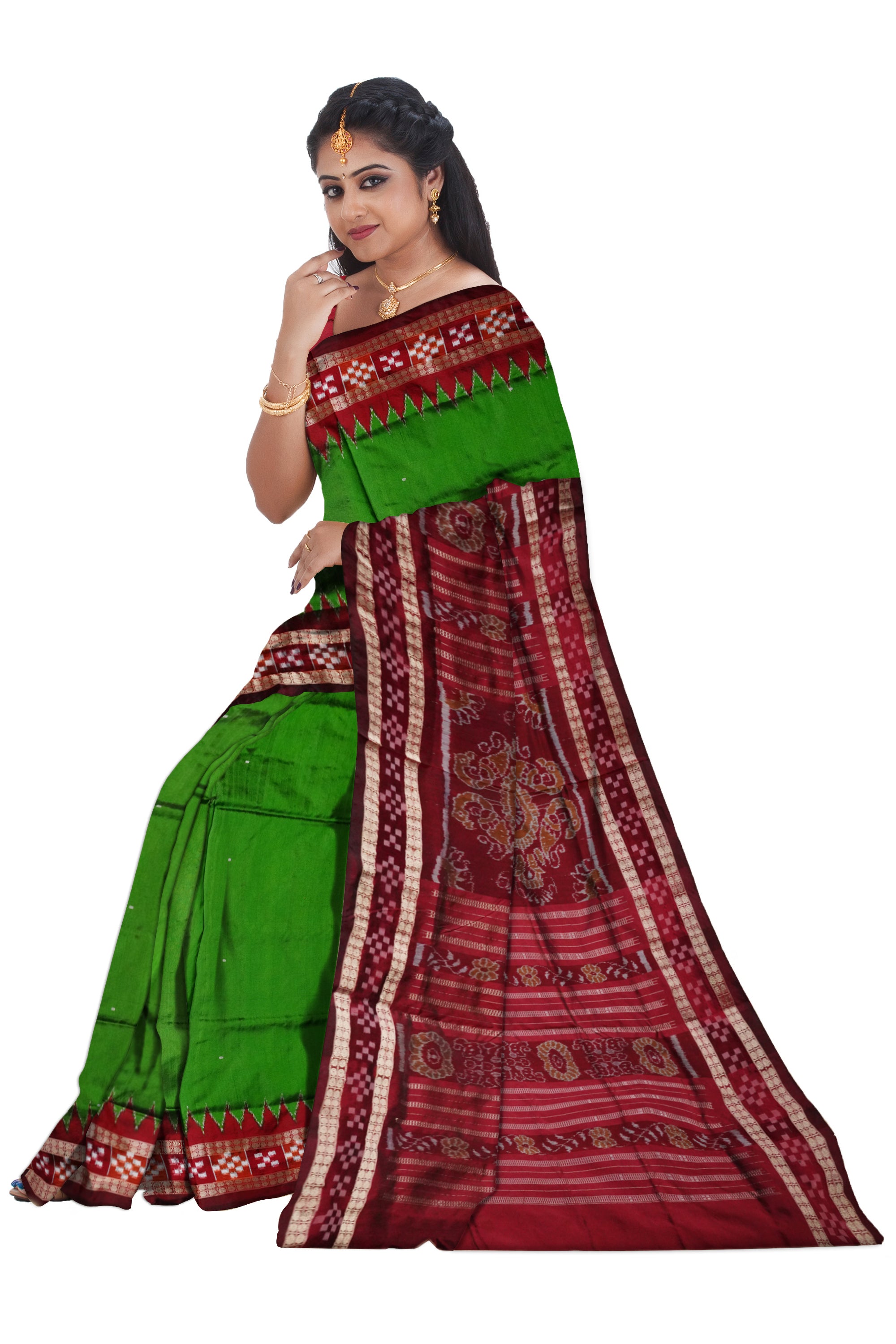 Pasapali border plain pata saree is green and maroon color. - Koshali Arts & Crafts Enterprise