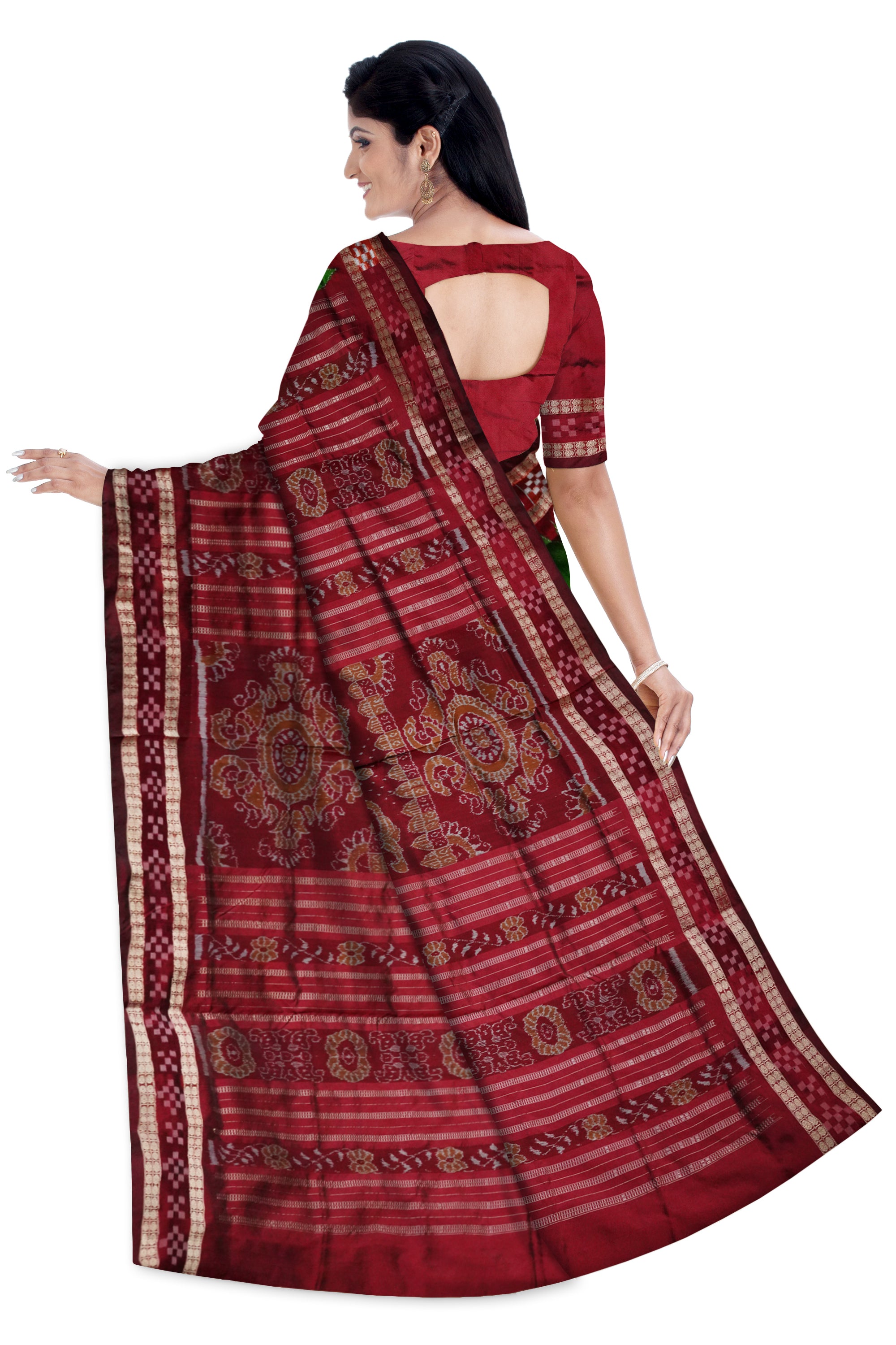 Pasapali border plain pata saree is green and maroon color. - Koshali Arts & Crafts Enterprise