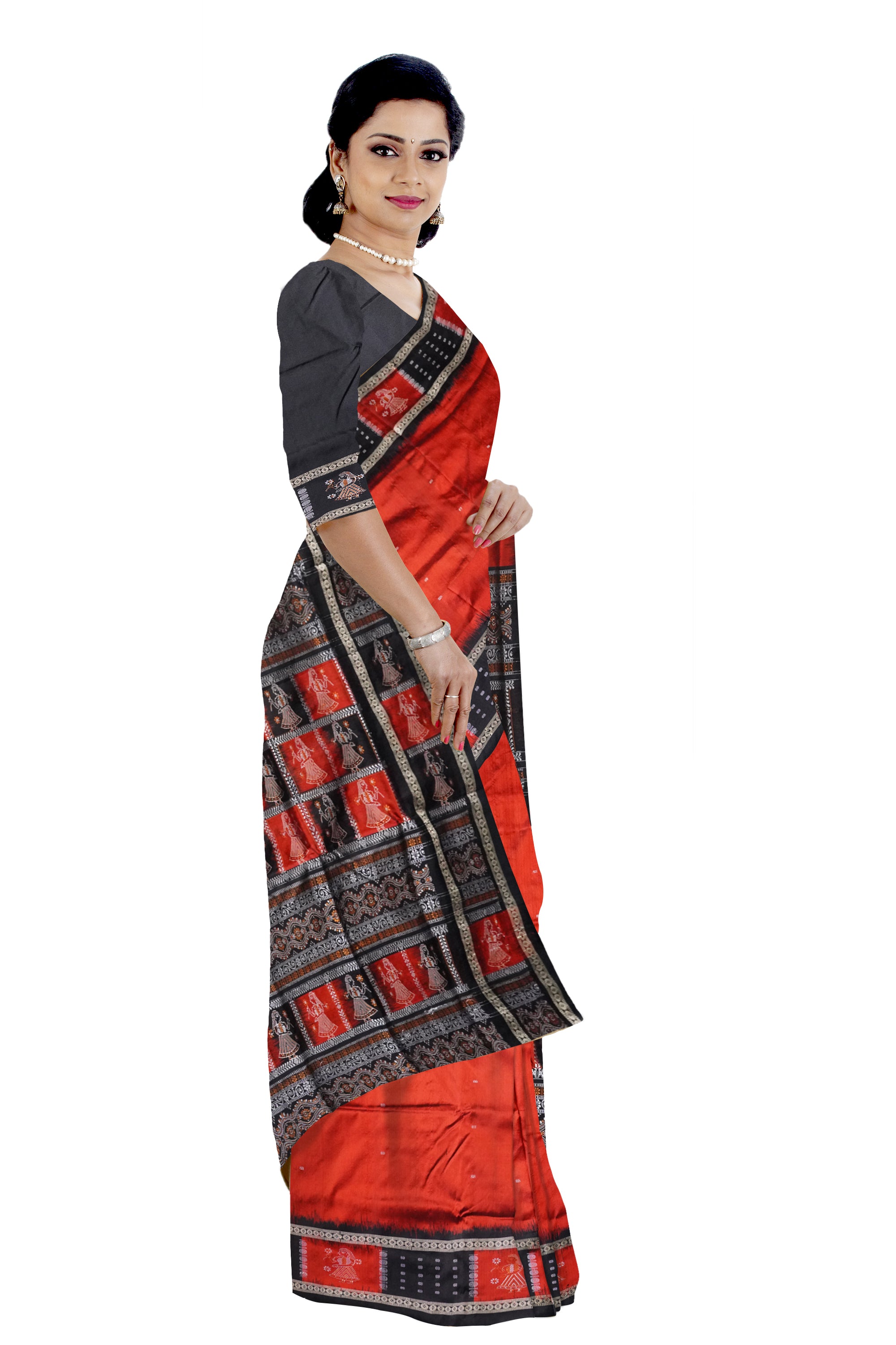 Plain doll pattern pata saree in Red and Black. - Koshali Arts & Crafts Enterprise
