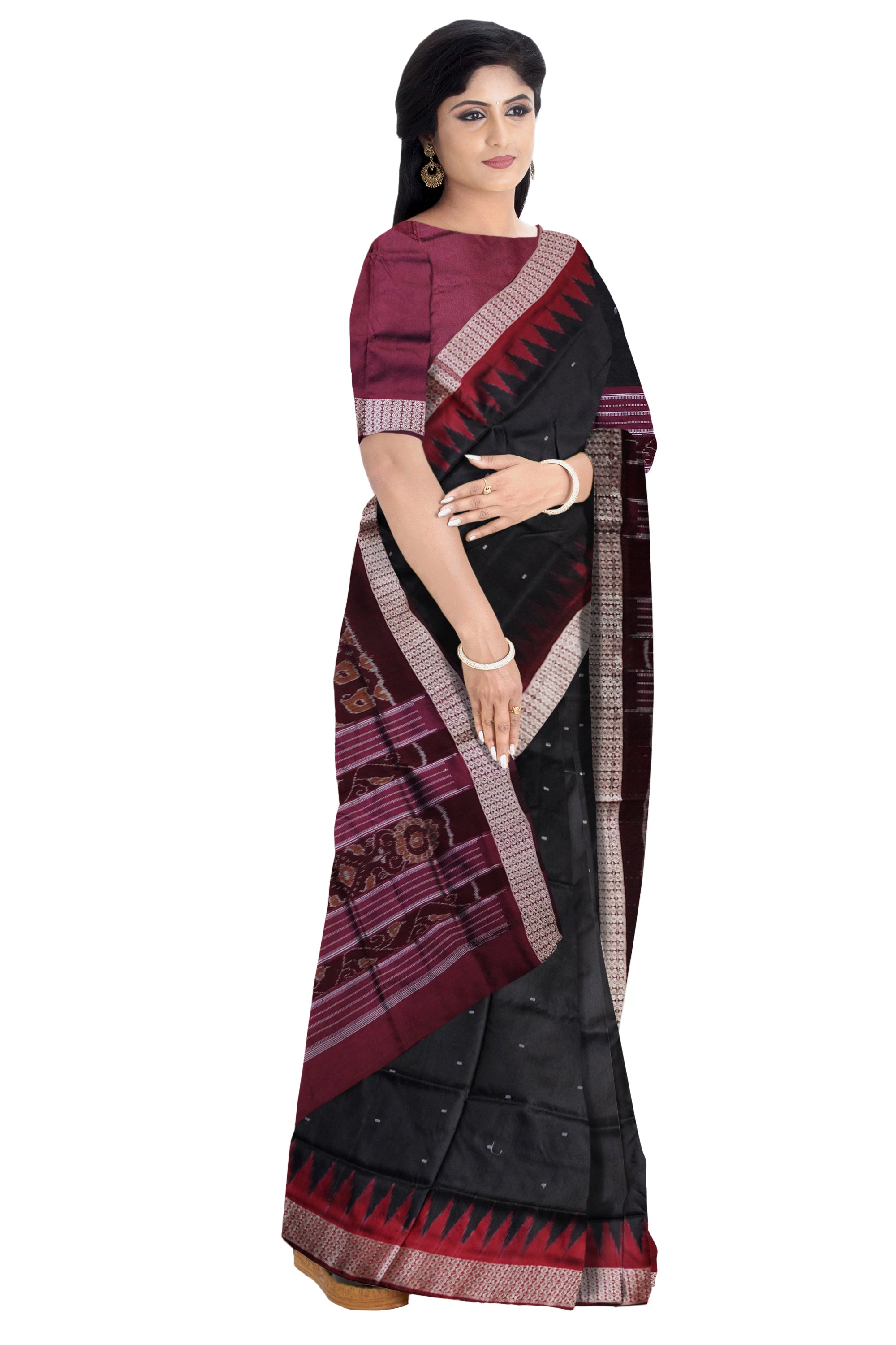 Black and maroon color plain sambalpuri pata saree. - Koshali Arts & Crafts Enterprise