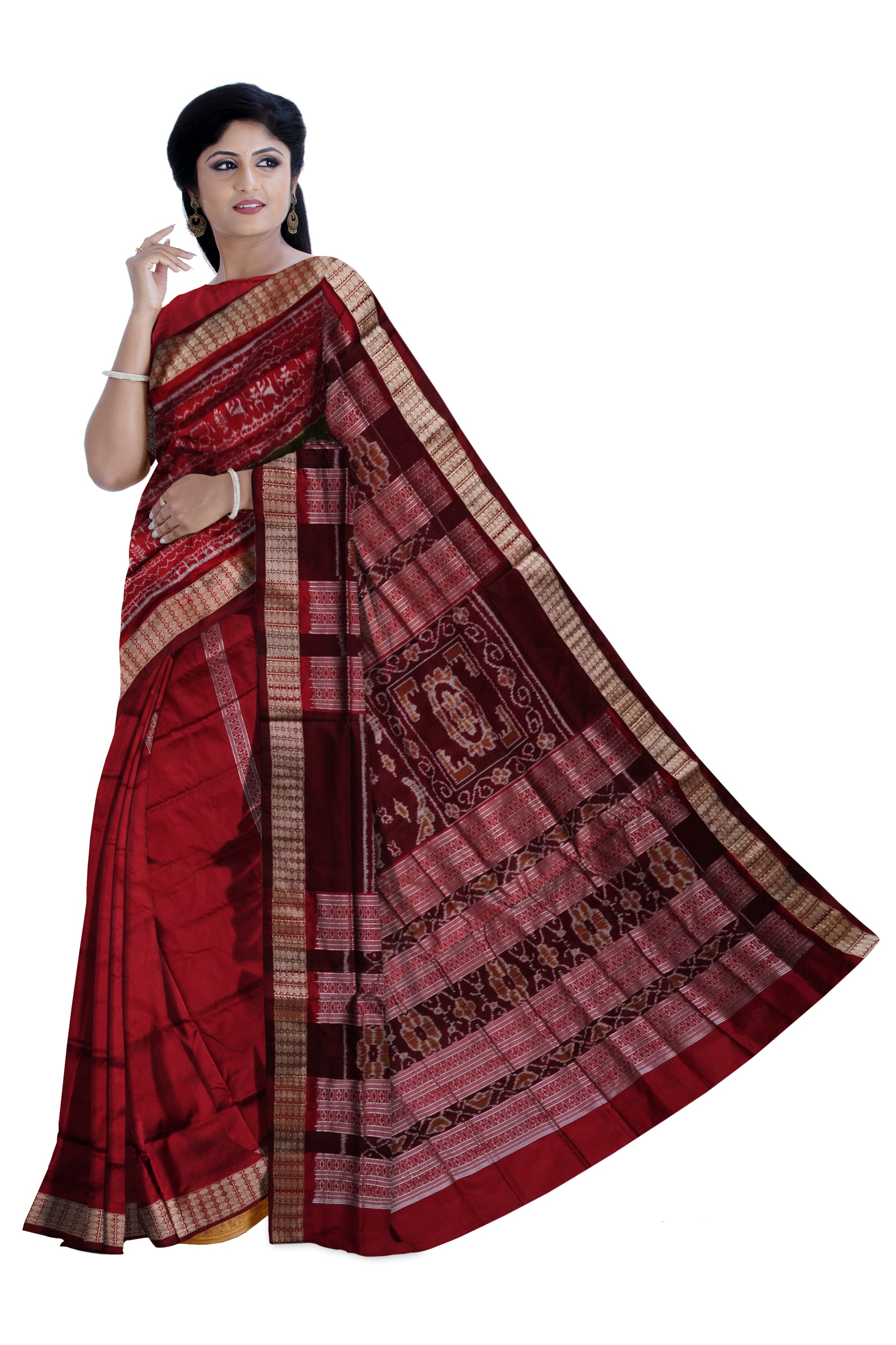 Latest terracotta pattern patli design pata saree is Mehendi & Maroon color. - Koshali Arts & Crafts Enterprise