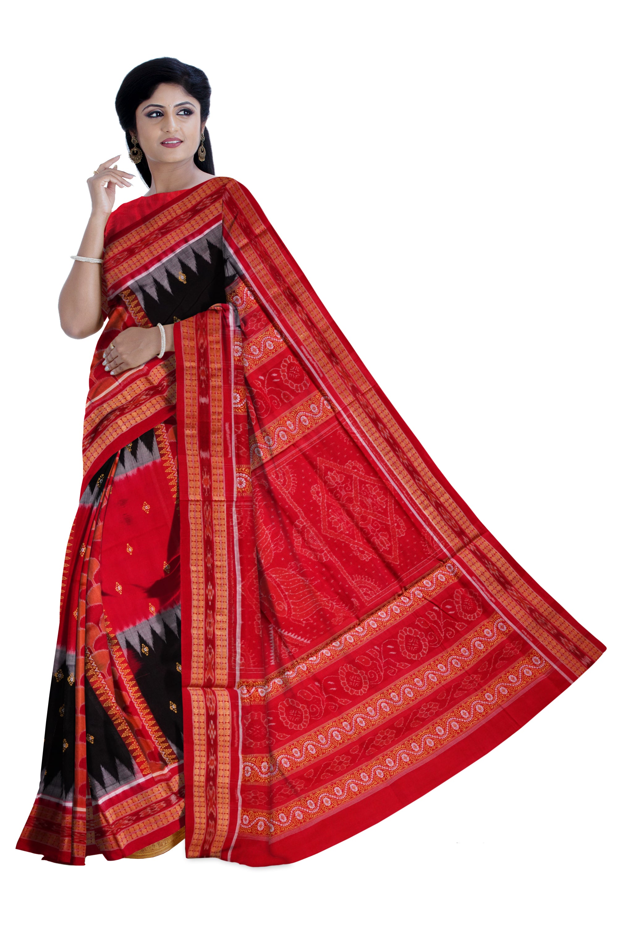 Sambalpuri cotton pere pere saree in Red and Black colour. - Koshali Arts & Crafts Enterprise