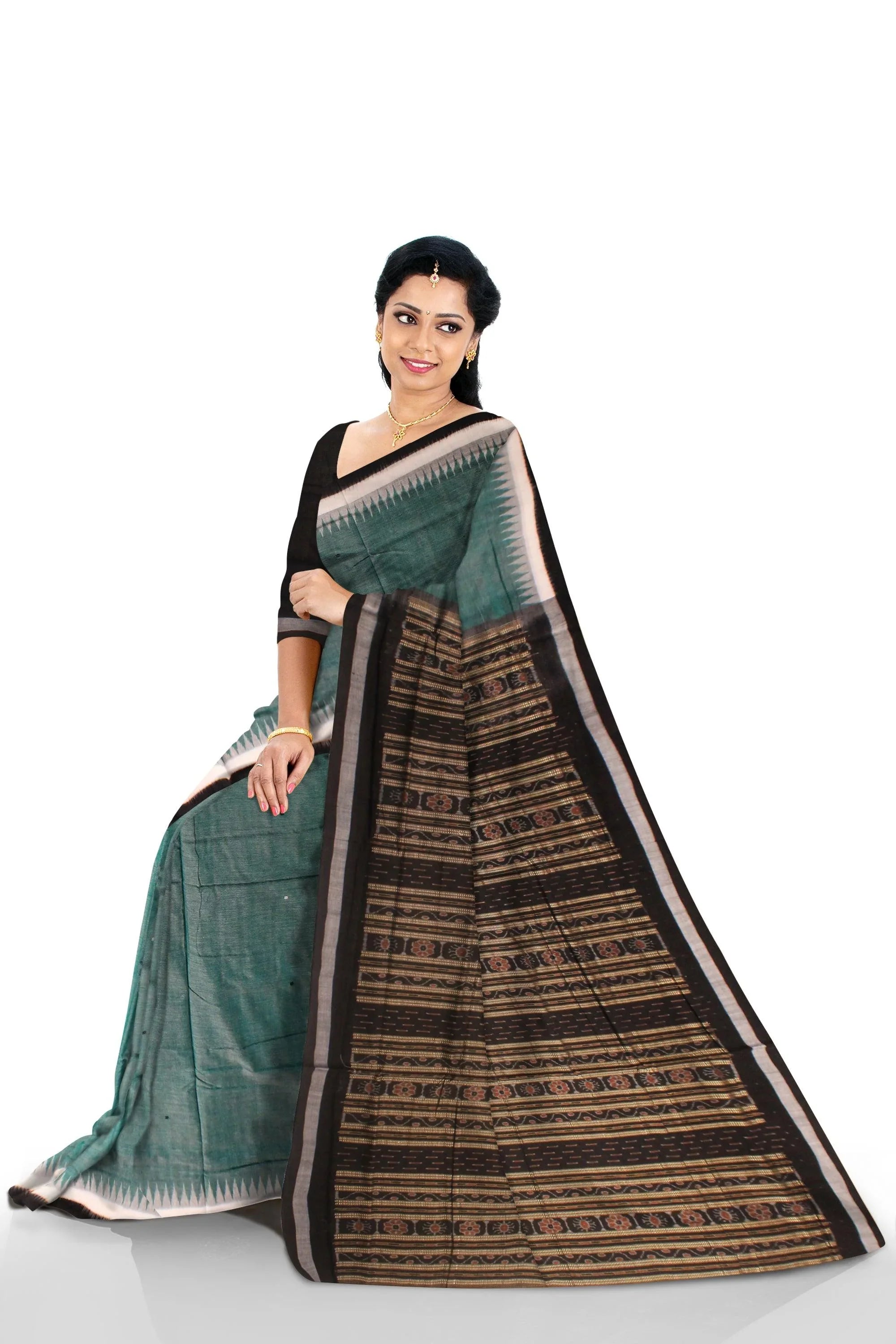 Sambalpuri cotton saree plain design in grey and black colour. - Koshali Arts & Crafts Enterprise
