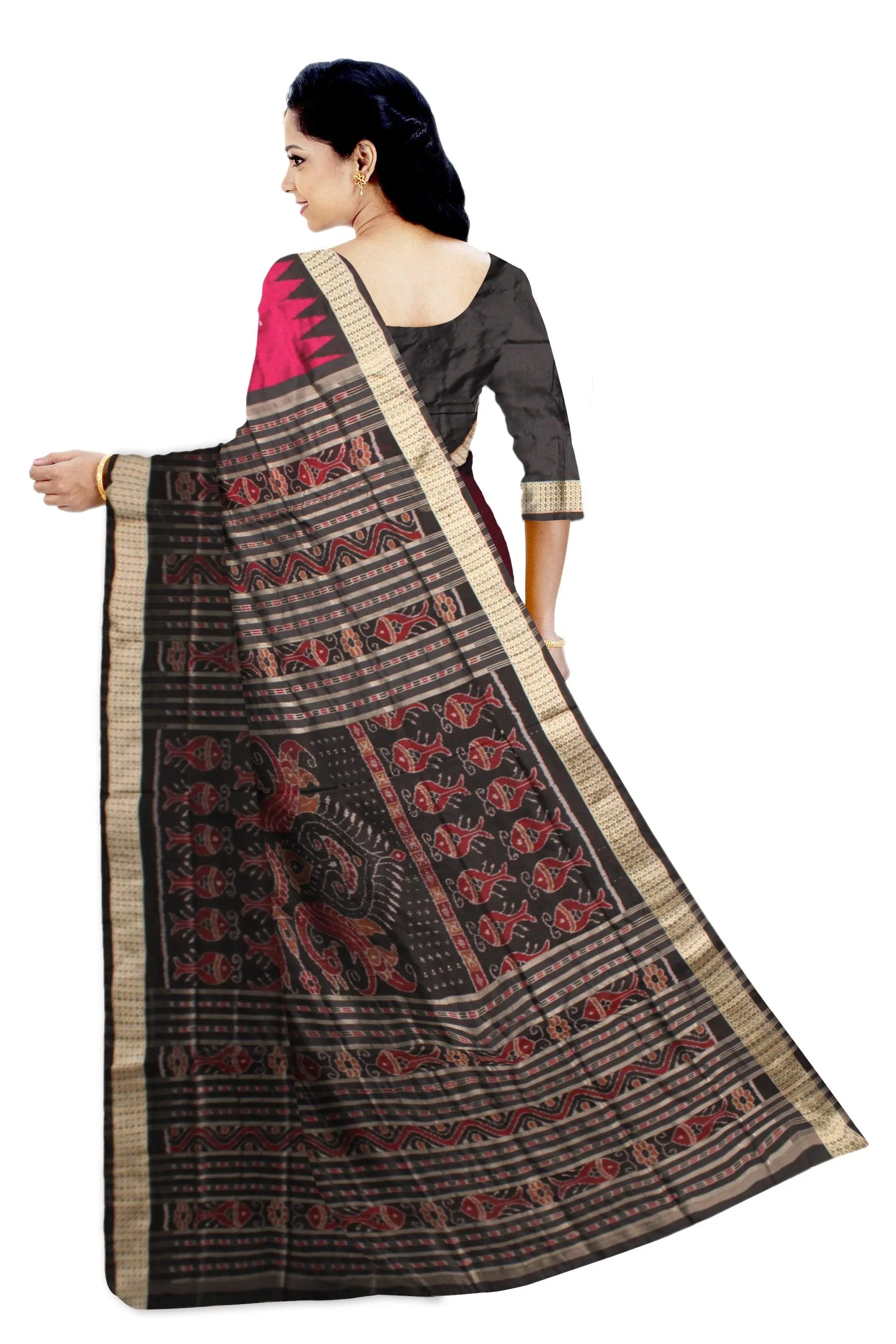 Sambalpuri Pata Saree in Violet Color in plain design with Black Border with blouse piece. - Koshali Arts & Crafts Enterprise