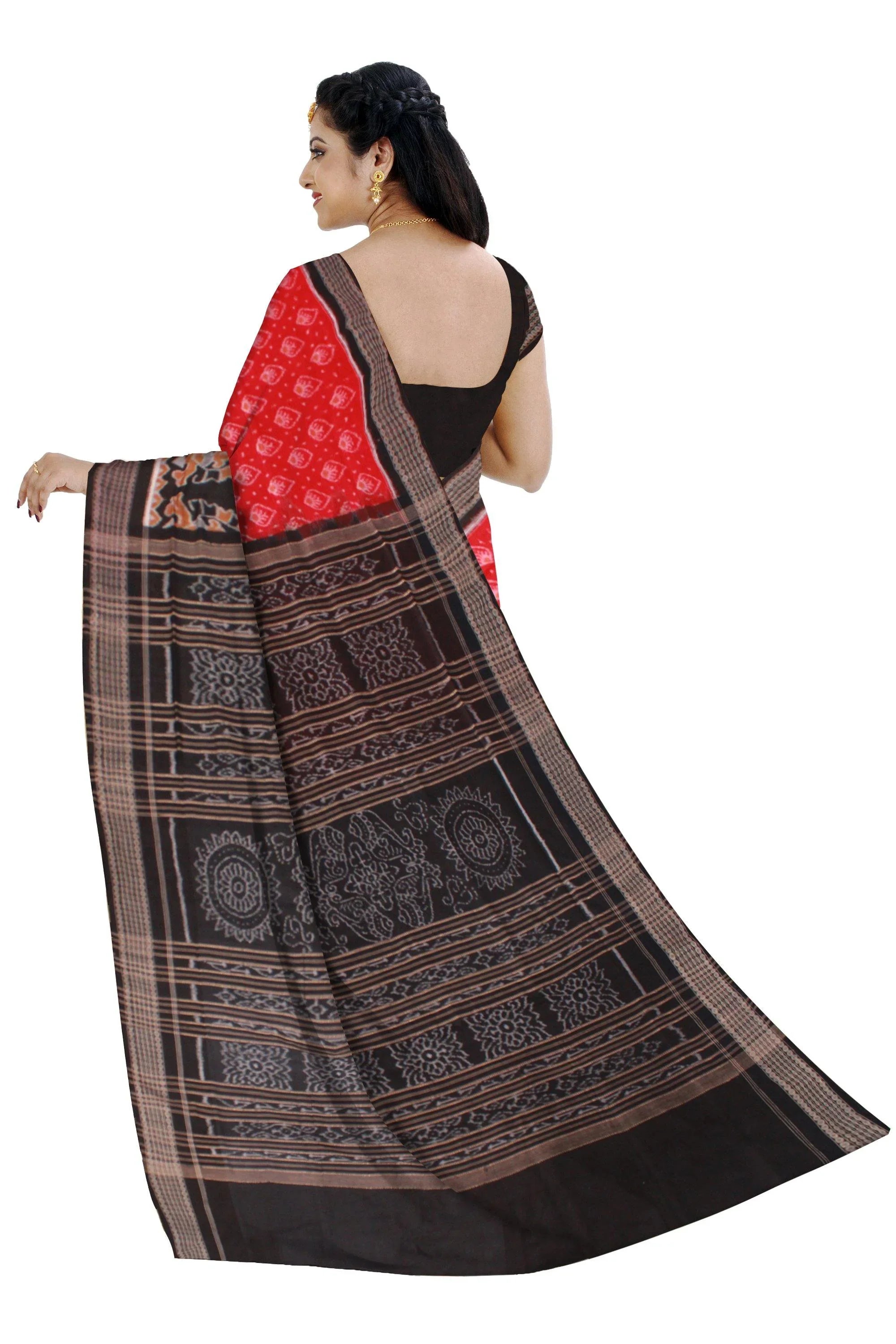 Sambalpuri IKAT saree in red and black mix with leaf design with blouse piece - Koshali Arts & Crafts Enterprise