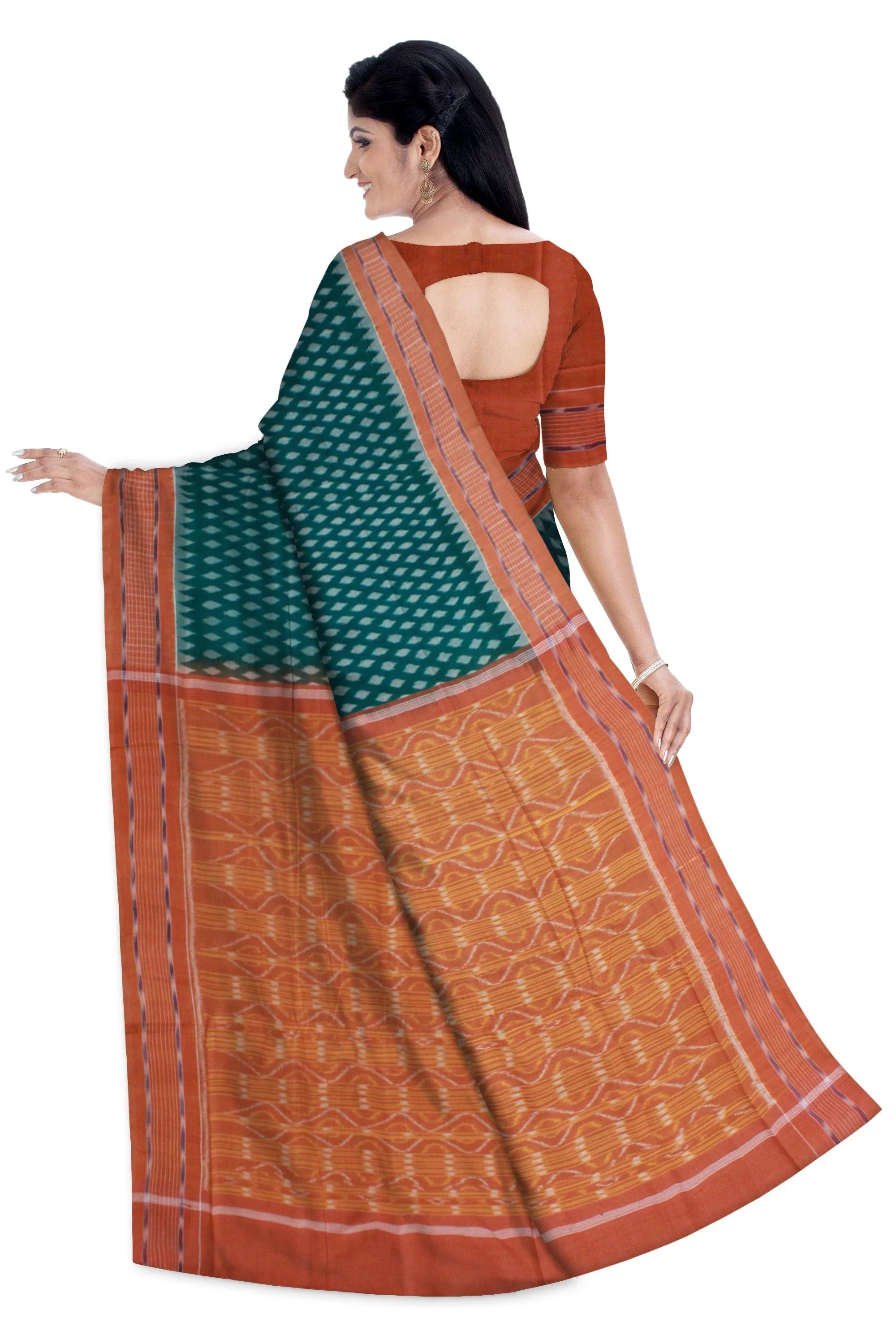 Sambalpuri ikat pattern cotton Saree in Green Color with blouse piece. - Koshali Arts & Crafts Enterprise
