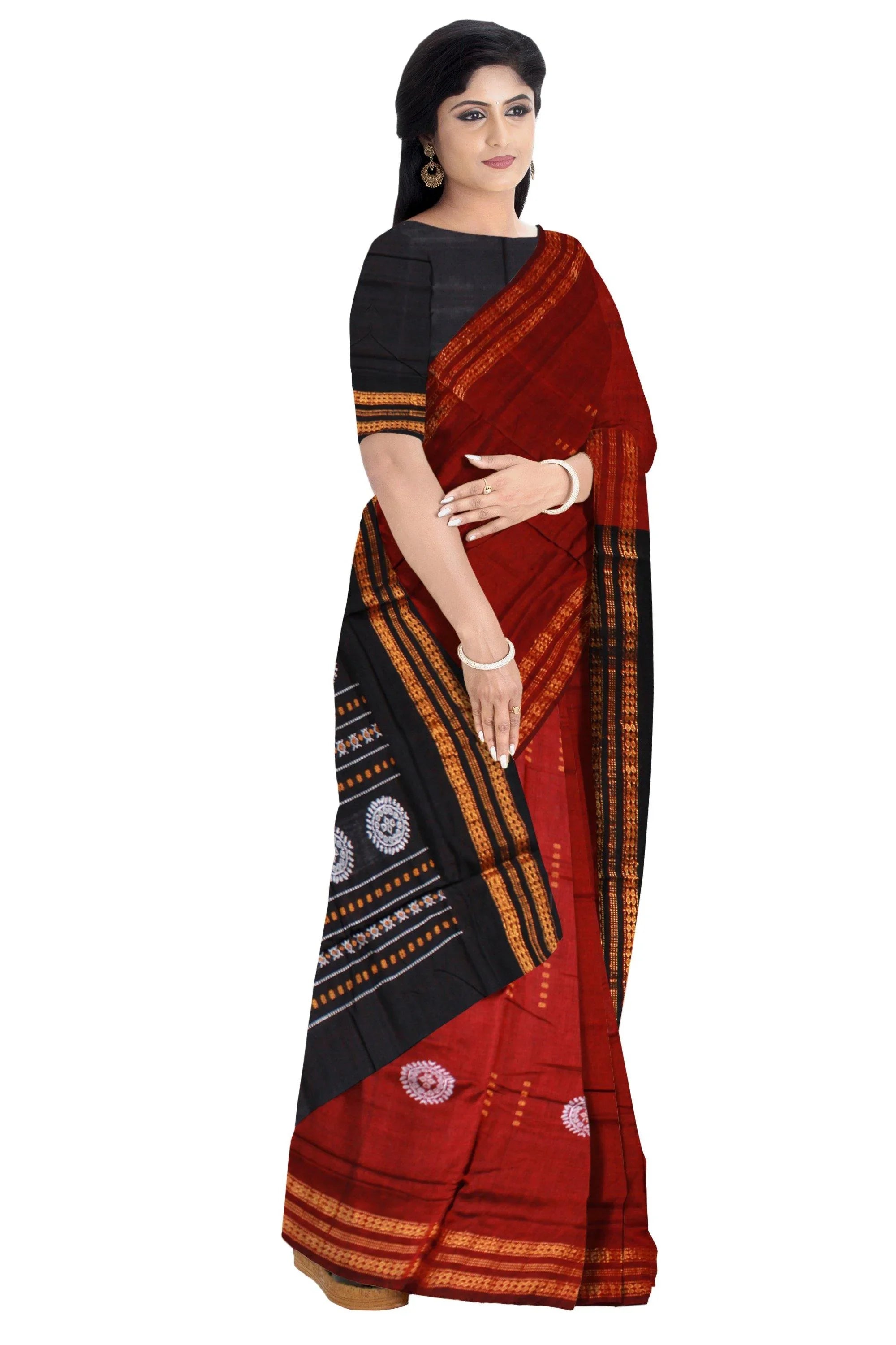 Sambalpuri bomkei pattern flower print saree in maroon color. - Koshali Arts & Crafts Enterprise