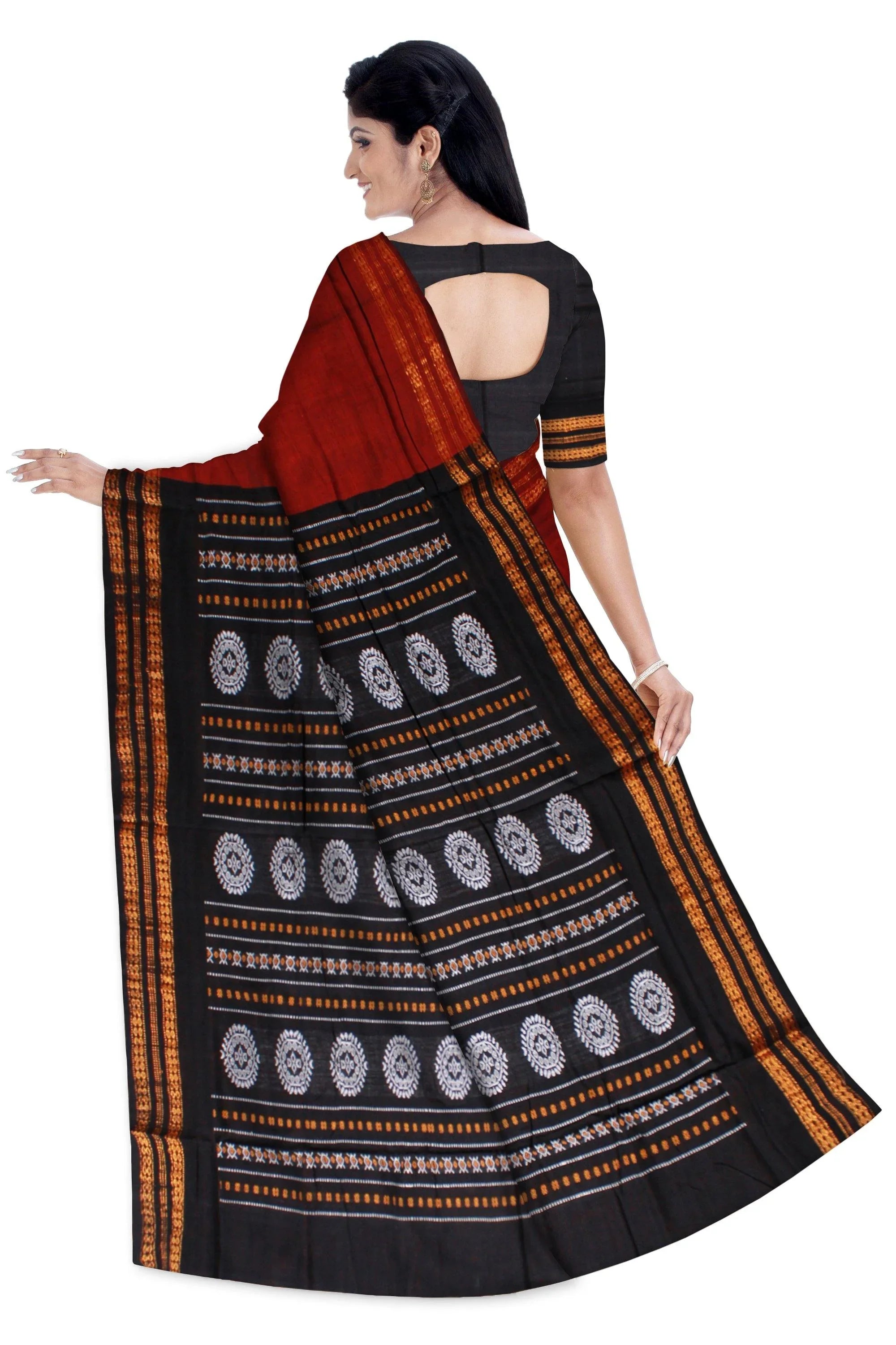 Sambalpuri bomkei pattern flower print saree in maroon color. - Koshali Arts & Crafts Enterprise