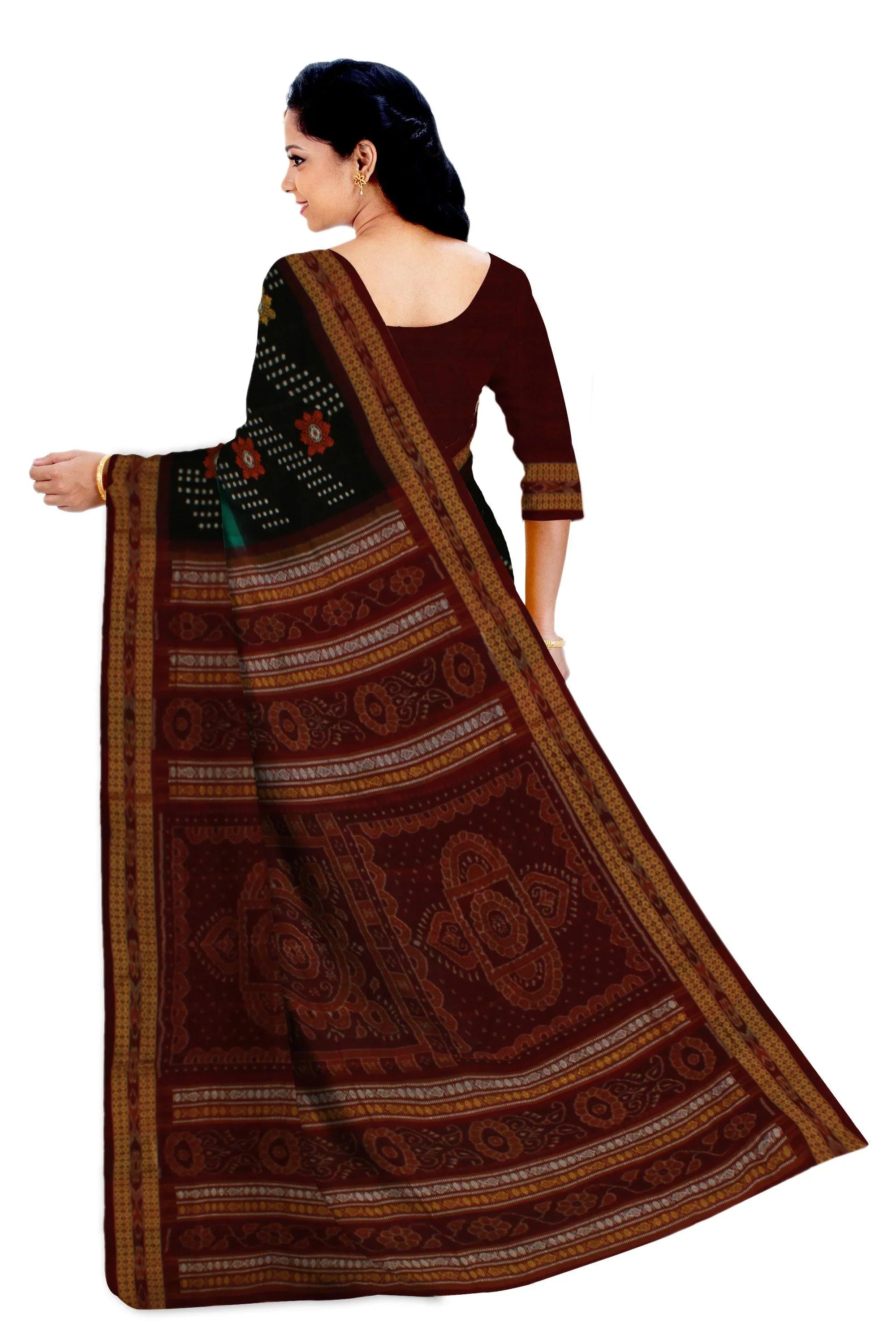 Sambalpuri traditional Bomkei saree in green and black color in body and maroon in pallu with chakra patten with blouse piece - Koshali Arts & Crafts Enterprise
