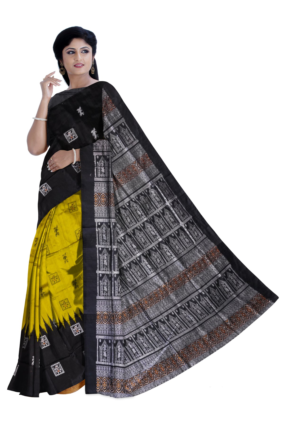 Small boxes terracotta with kumbha border pata saree in yellow and bla