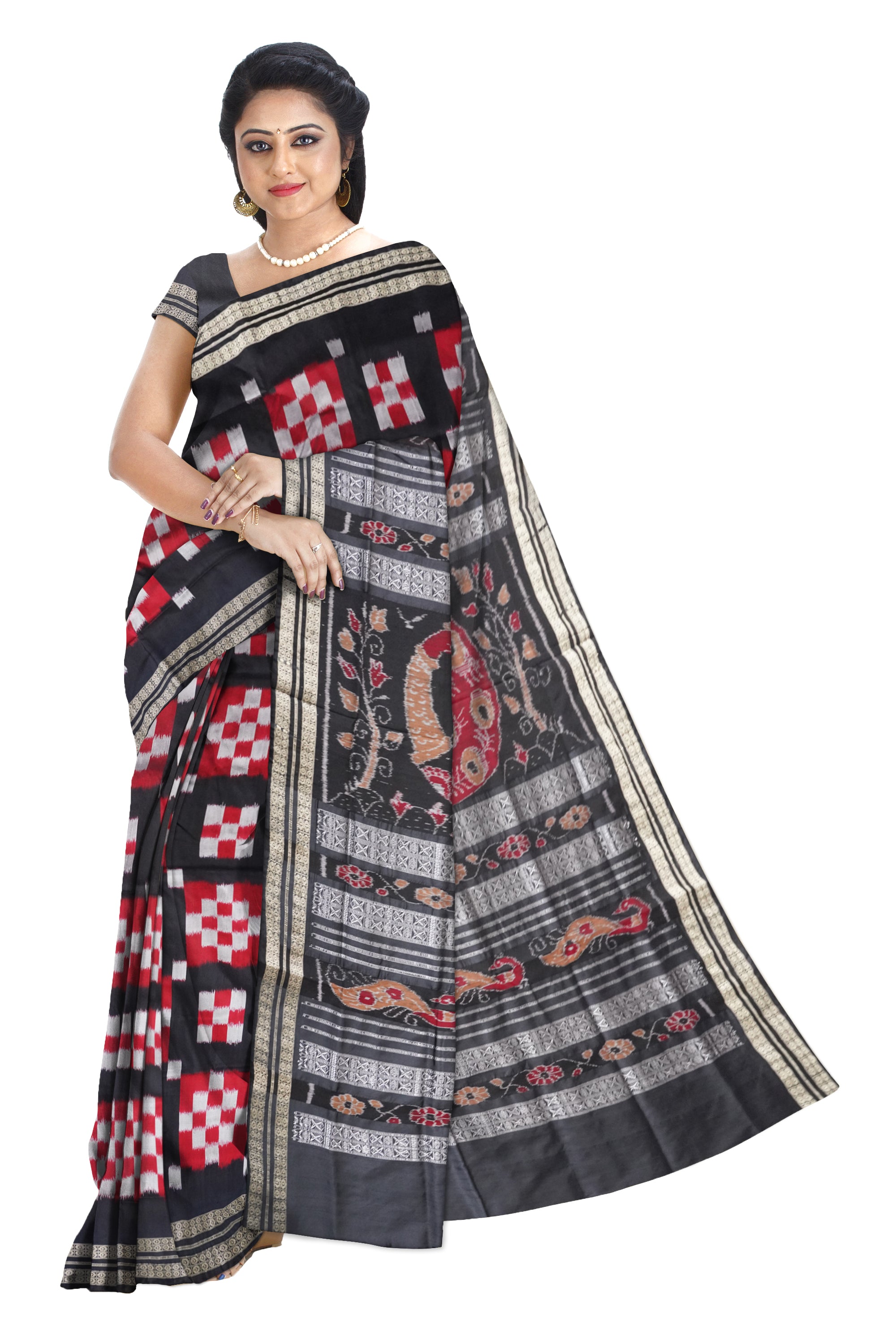 Pasapali pattern pata saree, big peacock pallu, versatile for all occasions. - Koshali Arts & Crafts Enterprise