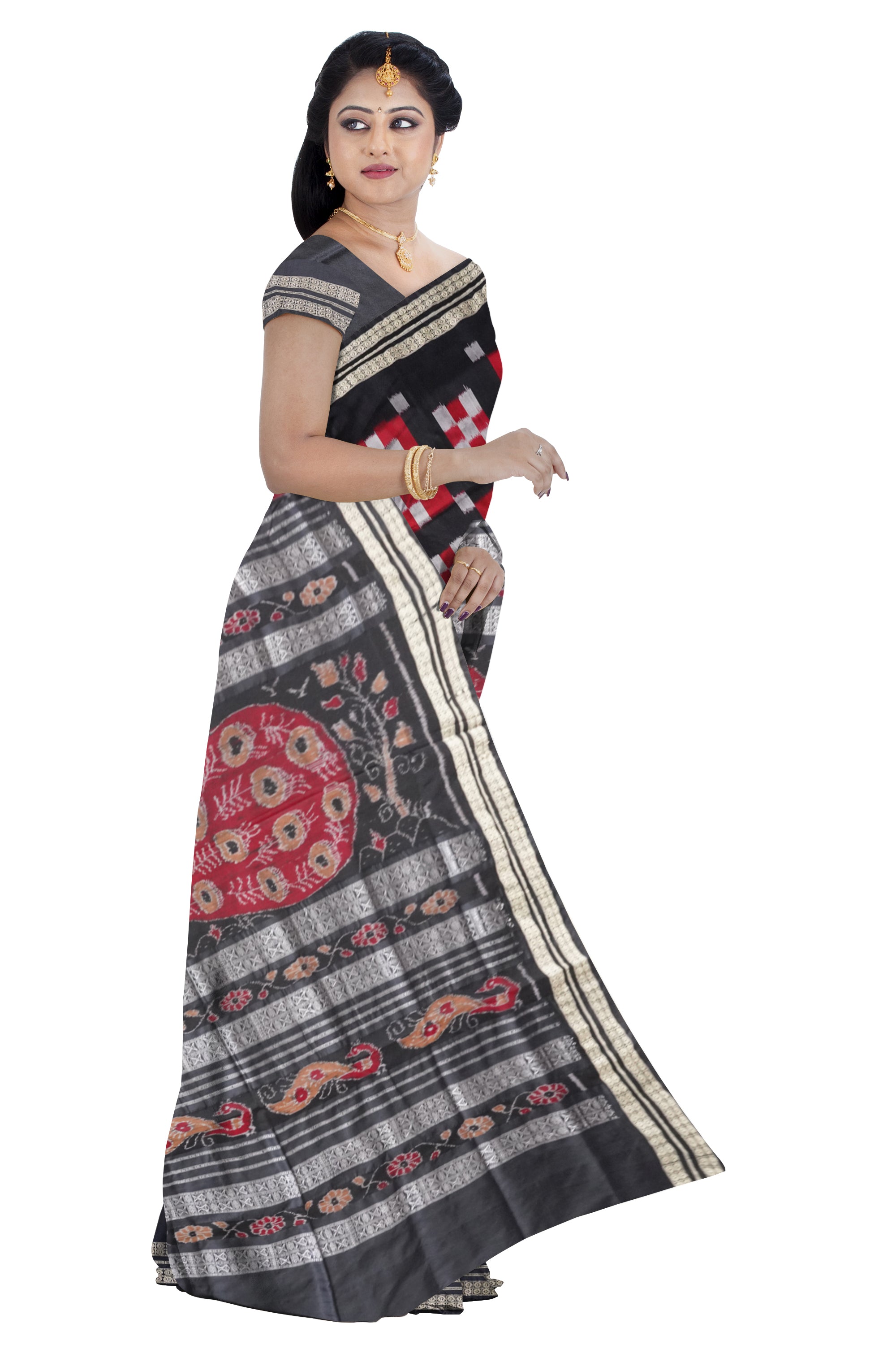 Pasapali pattern pata saree, big peacock pallu, versatile for all occasions. - Koshali Arts & Crafts Enterprise