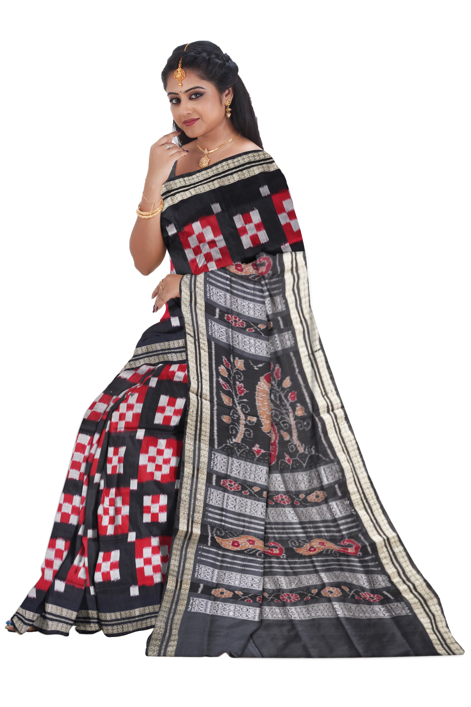 Pasapali pattern pata saree, big peacock pallu, versatile for all occasions. - Koshali Arts & Crafts Enterprise