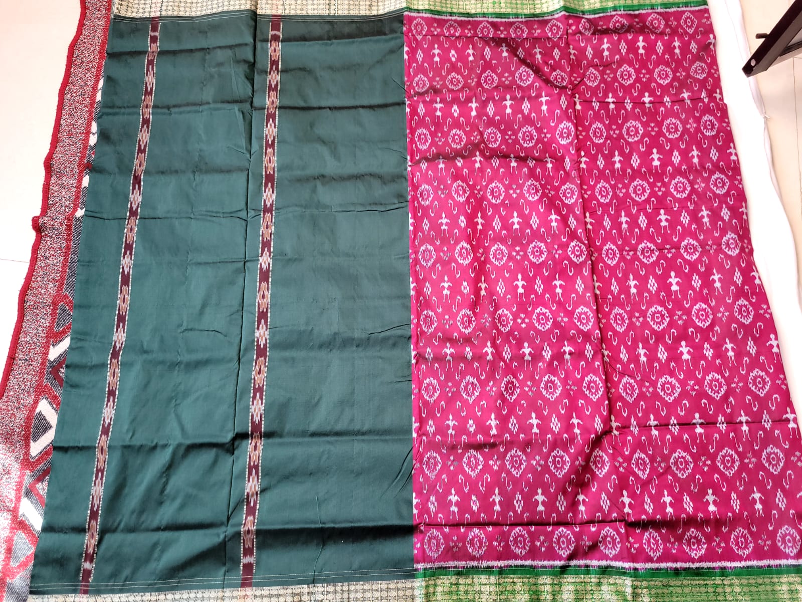 Pink and Green color Sambalpuri terracotta Patli Pata saree. - Koshali Arts & Crafts Enterprise
