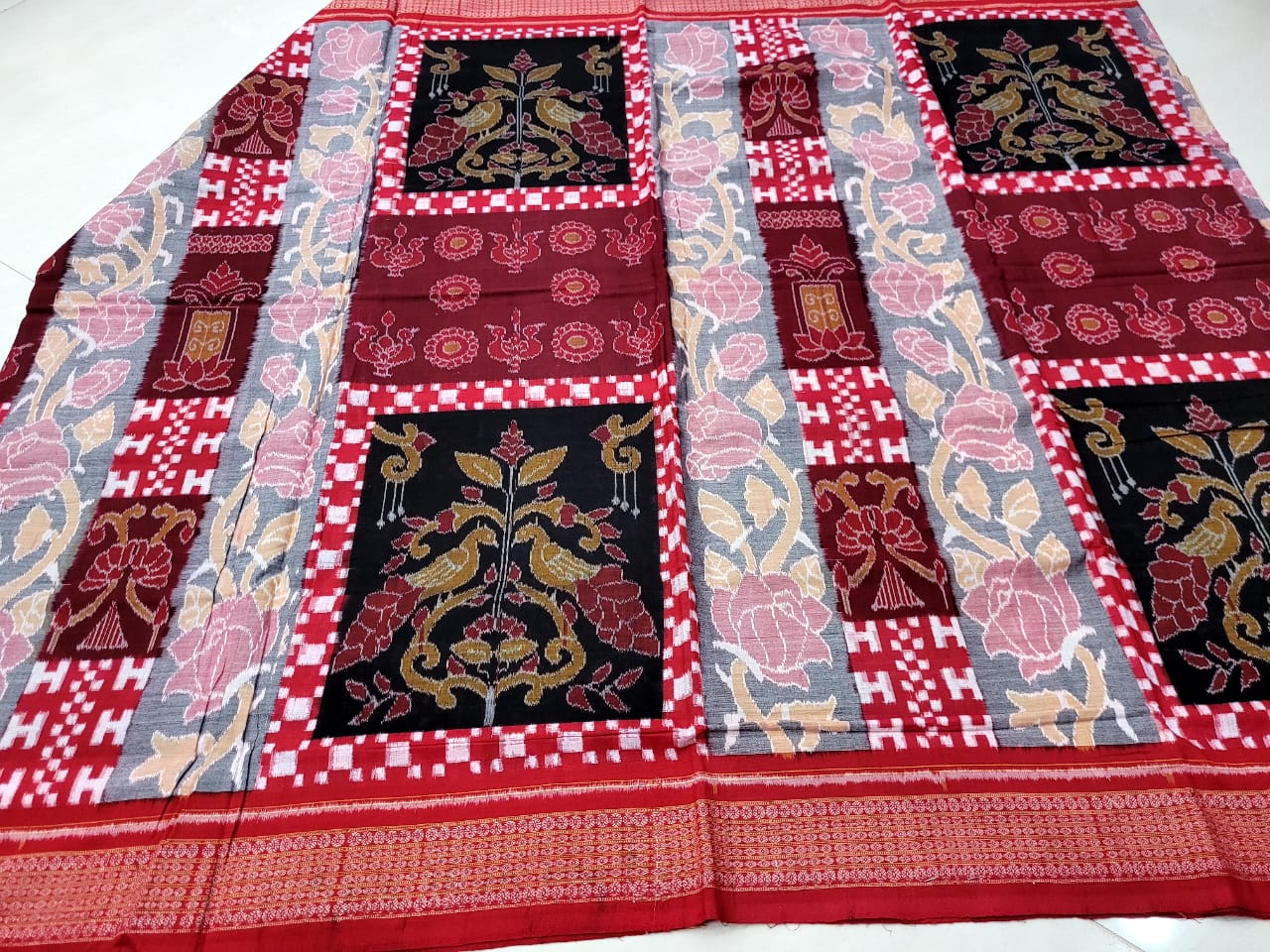 Grey and Maroon Sambalpuri cotton saree with roses, peacock, pasapali, and flowers pattern, featuring peacock design on pallu. - Koshali Arts & Crafts Enterprise