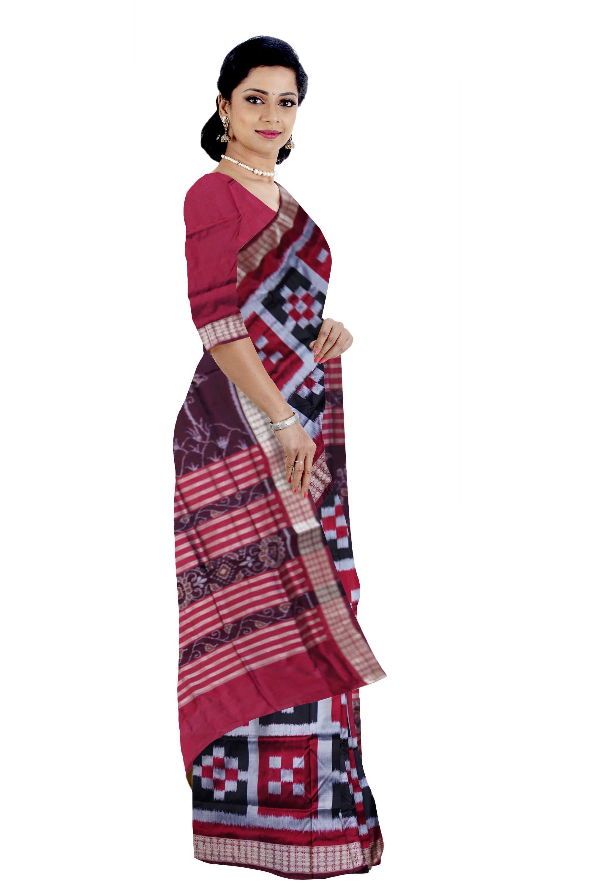 FULL BODY PASAPALI PATTERN PATA SAREE IS MAROON AND BLACK COLOR BASE,COMES WITH MATCHING BLOUSE PIECE. - Koshali Arts & Crafts Enterprise