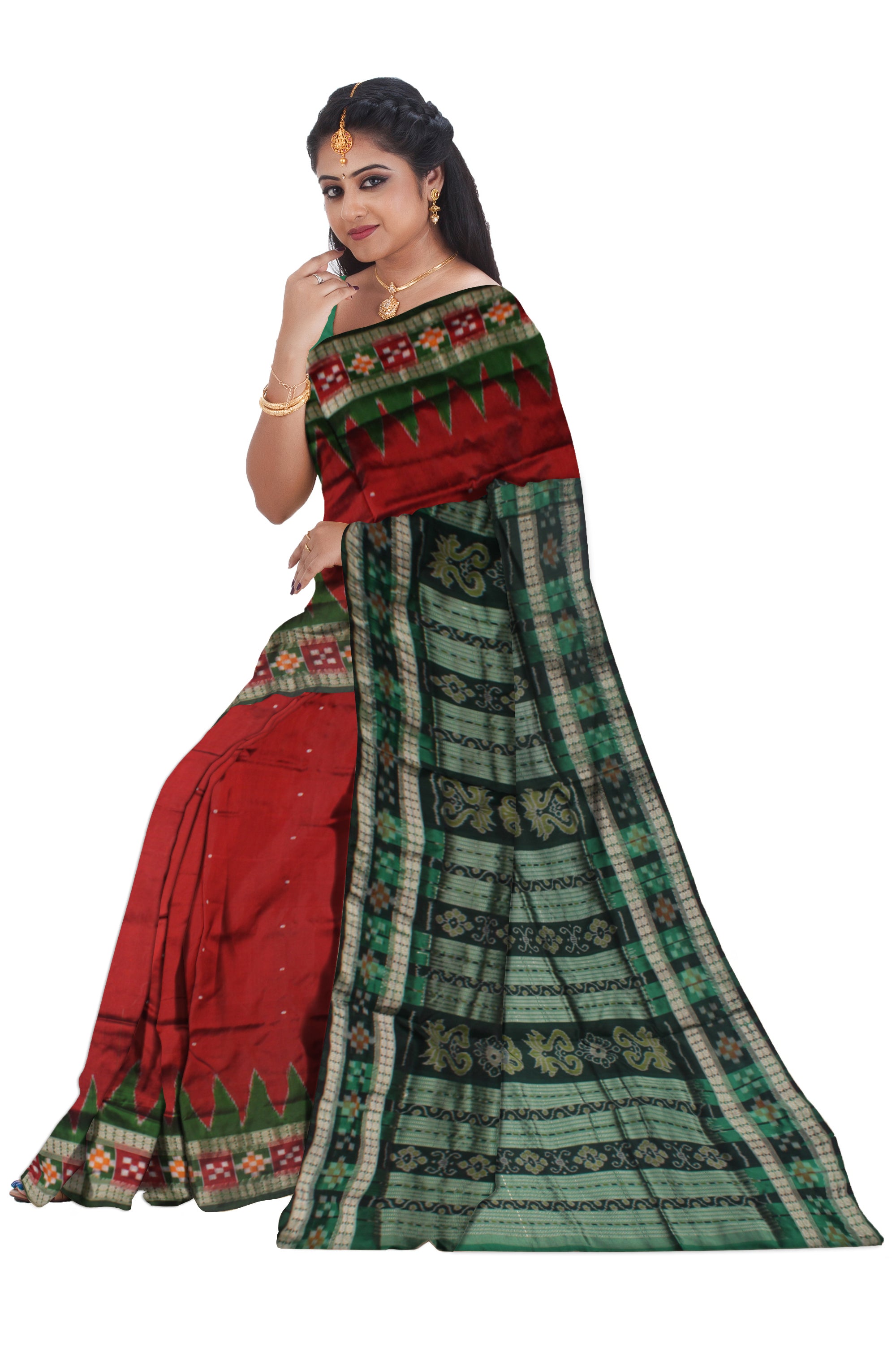 TRADITIONAL DHADI SAPTA PATTERN PATA SAREE IS MAROON AND GREEN COLOR BASE, AVAILABLE WITH MATCHING BLOUSE PIECE. - Koshali Arts & Crafts Enterprise