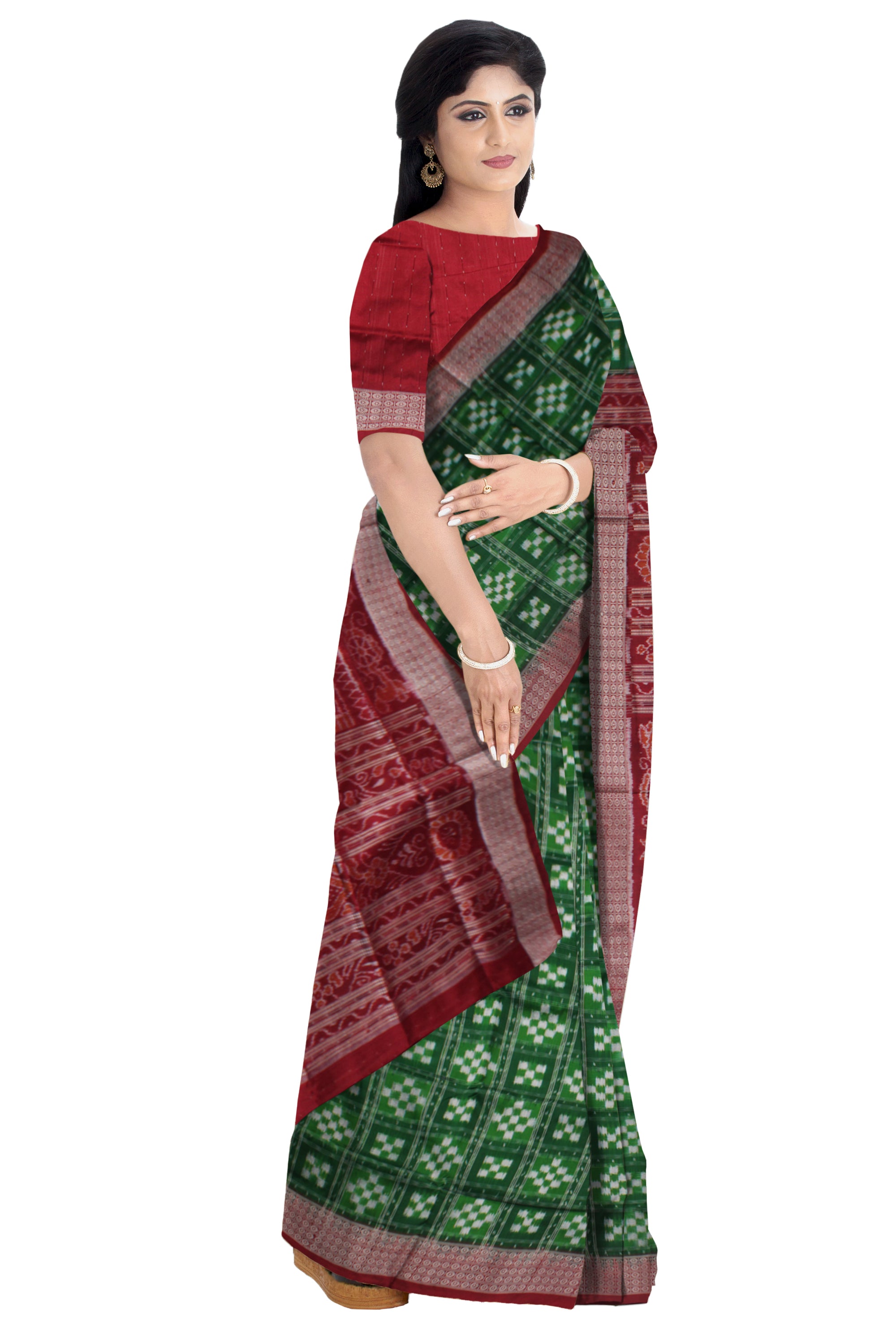 FULL BODY SMALL  PASAPALI PATTERN PURE SILK SAREE IS GREEN AND MAROON COLOR BASE,ATTACHED WITH MATCHING BLOUSE PIECE. - Koshali Arts & Crafts Enterprise