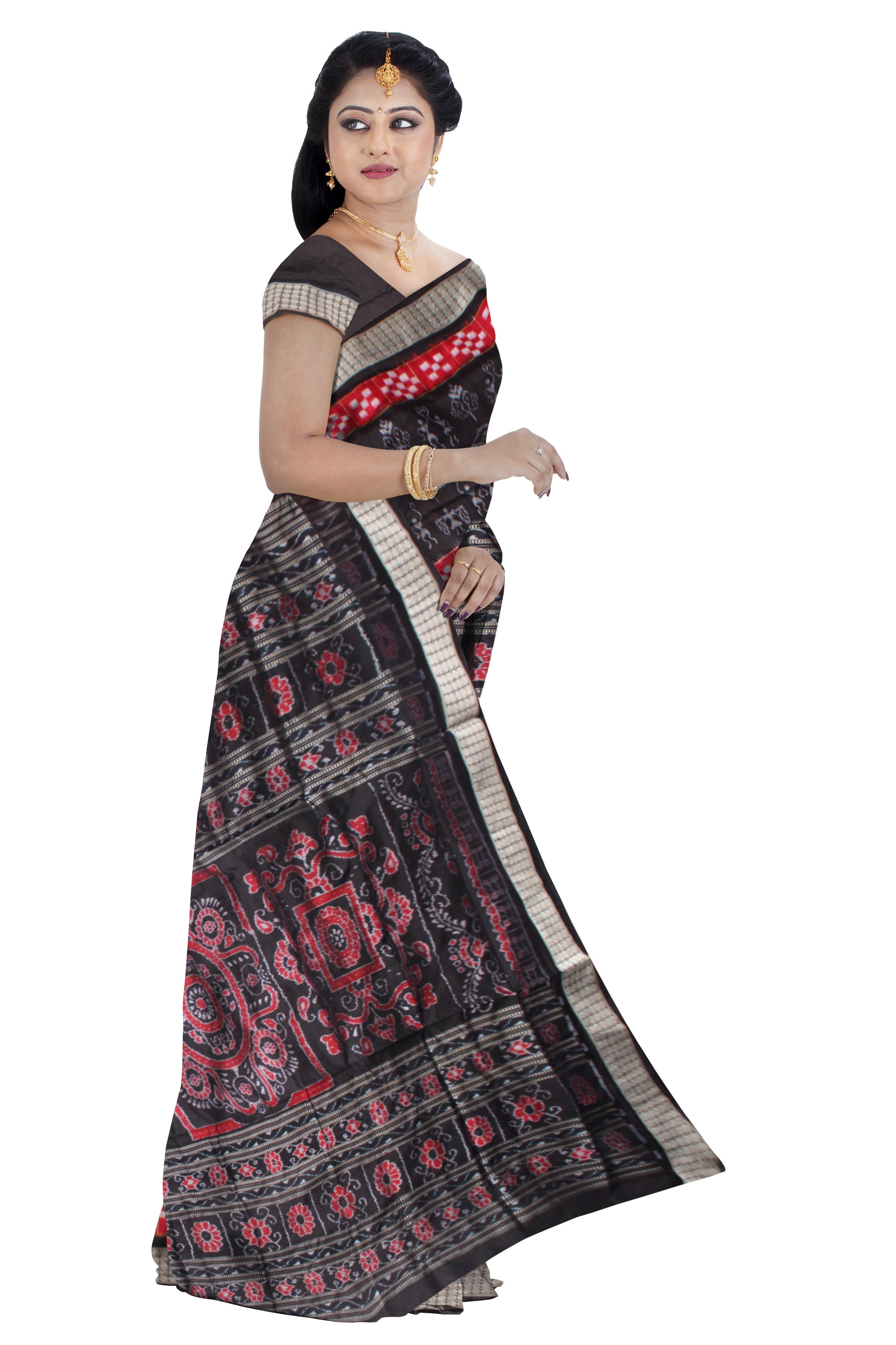 RED AND BLACK COMBINATION PURE SILK SAREE IS PASAPALI WITH TERRACOTTA PATTERN.WITH MATCHING BLOUSE PIECE. - Koshali Arts & Crafts Enterprise