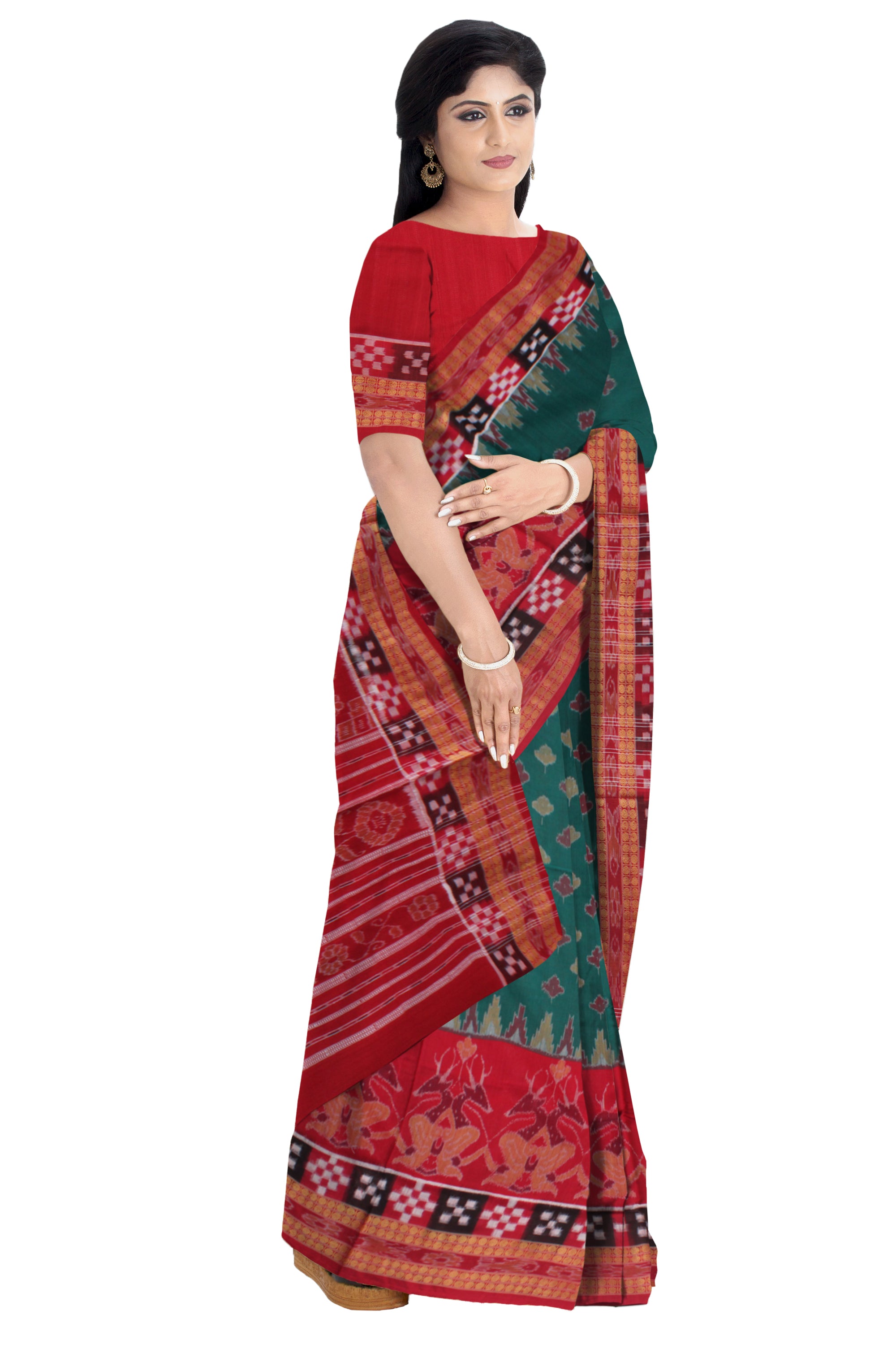 PASAPALI WITH LEAF PATTERN PURE COTTON SAREE IS HUNTER GREEN AND RED COLOR BASE,COMES WITH MATCHING BLOUSE PIECE. - Koshali Arts & Crafts Enterprise