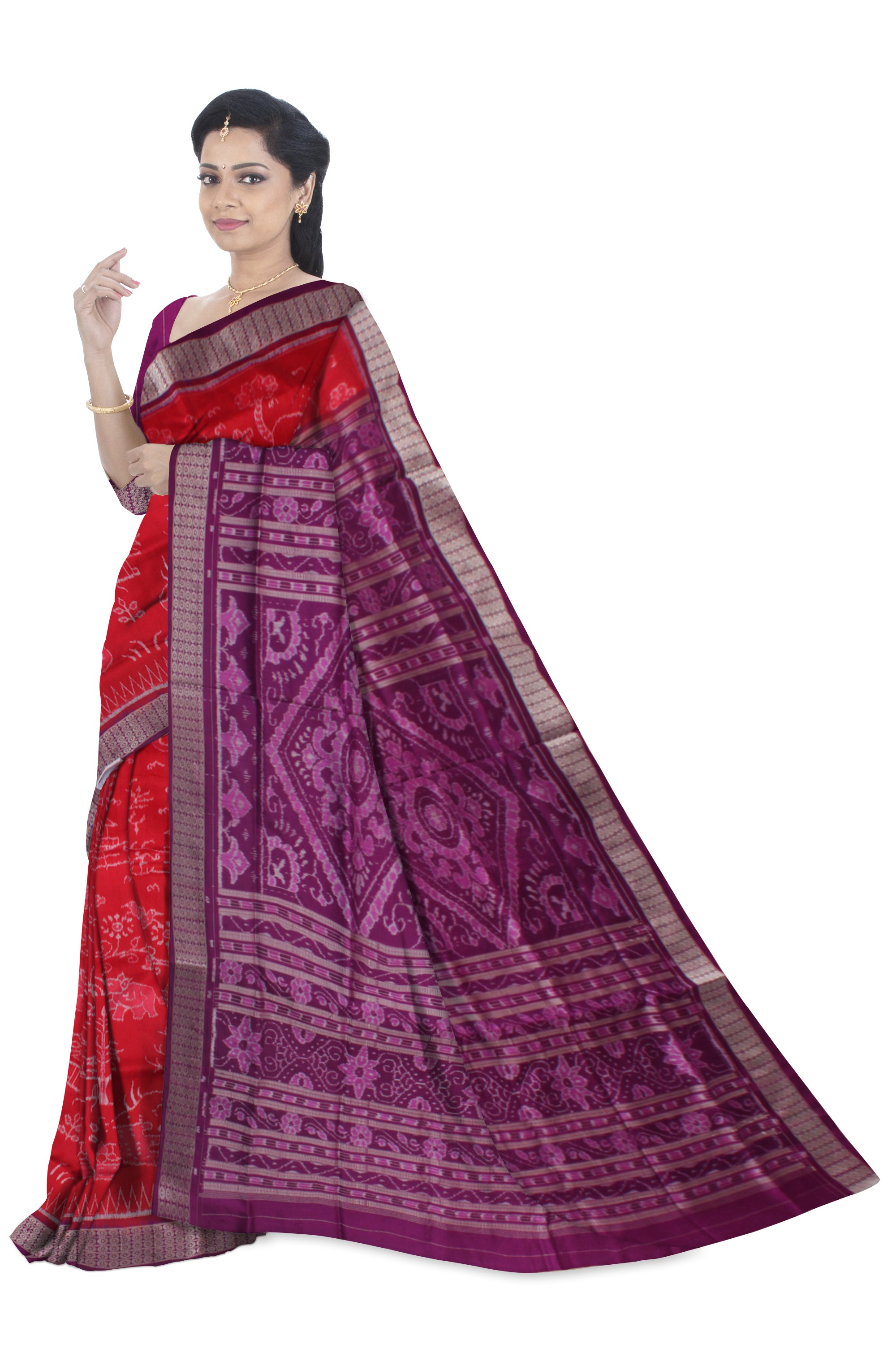 MOST BEAUTIFUL SUNSHINE VILLAGE PATTERN WORKING BODY PURE SILK SAREE IS RED AND PURPLE COLOR BASE.ATTACHED WITH MATCHING BLOUSE PIECE. - Koshali Arts & Crafts Enterprise