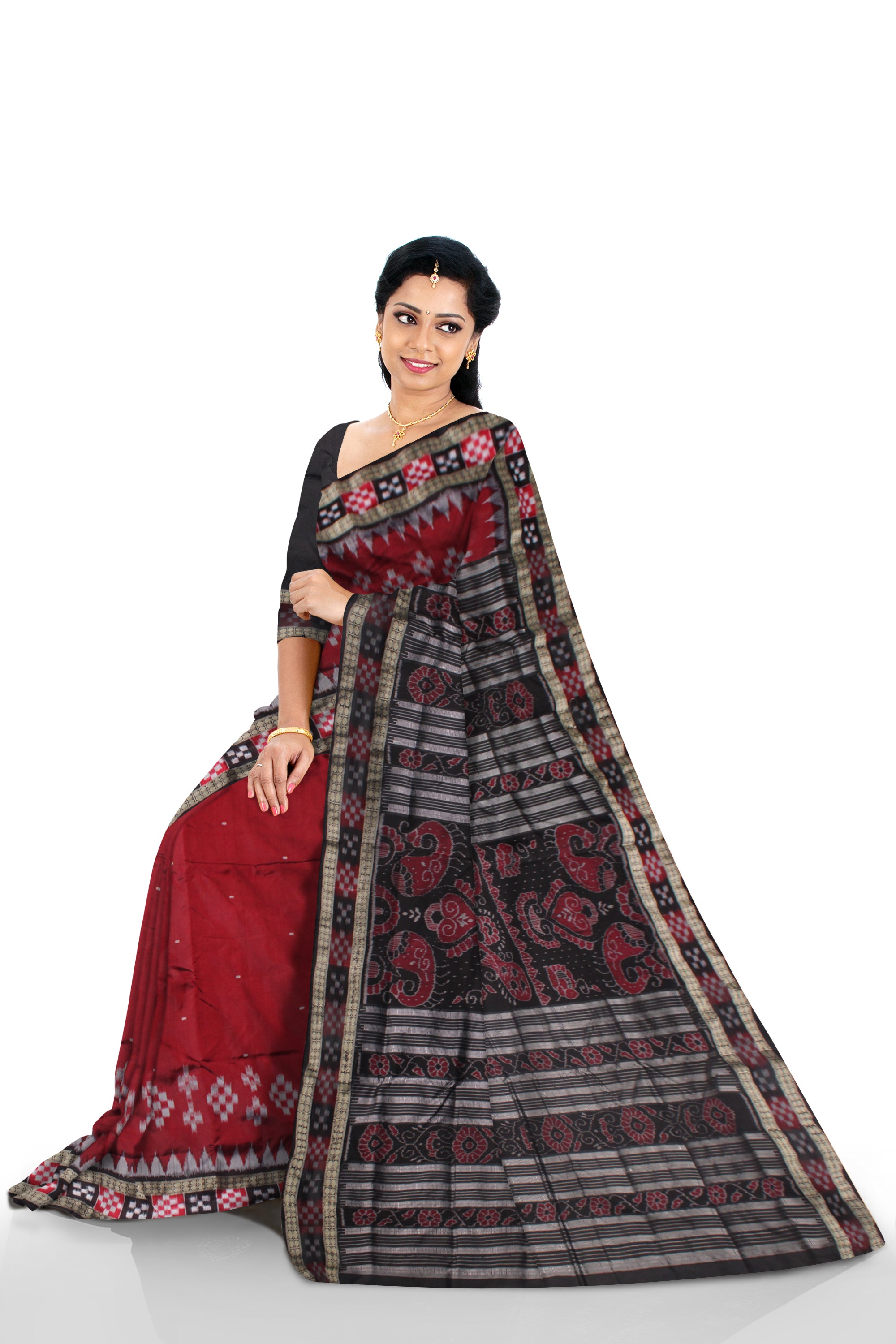 PALLU BEAUTIFUL PEACOCK PRINT WITH BODY SMALL BOOTTY PATTERN DHADI SAPTA PATA SAREE IS MAROON AND BLACK COLOR BASE.WITH BLOUSE PIECE. - Koshali Arts & Crafts Enterprise