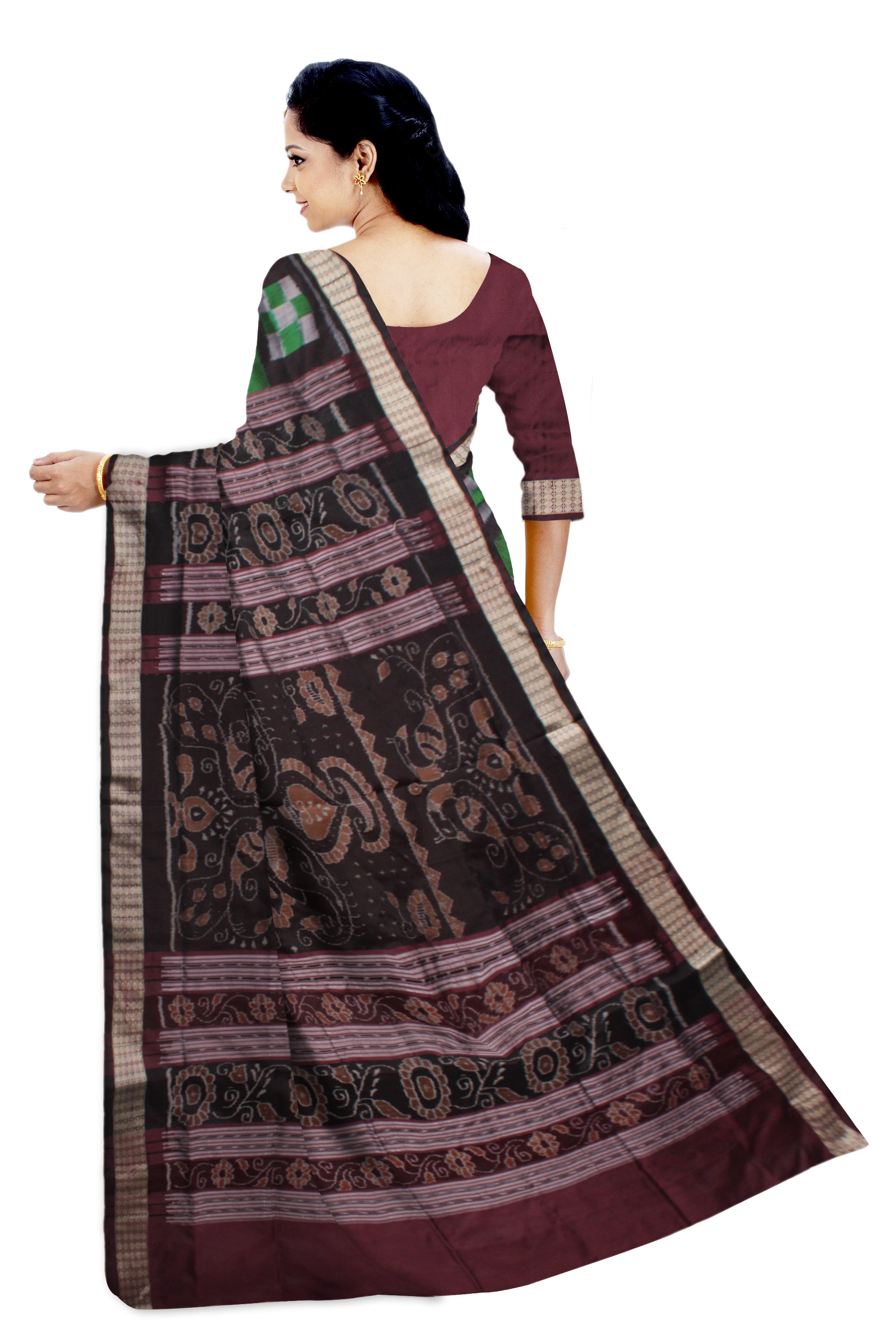 TRADITIONAL PASAPALI WITH PEACOCK PRINT BOMKEI PATA SAREE IS GREEN,WHITE AND COFFEE COLOR BASE,AVAILABLE WITH MATCHING BLOUSE PIECE. - Koshali Arts & Crafts Enterprise