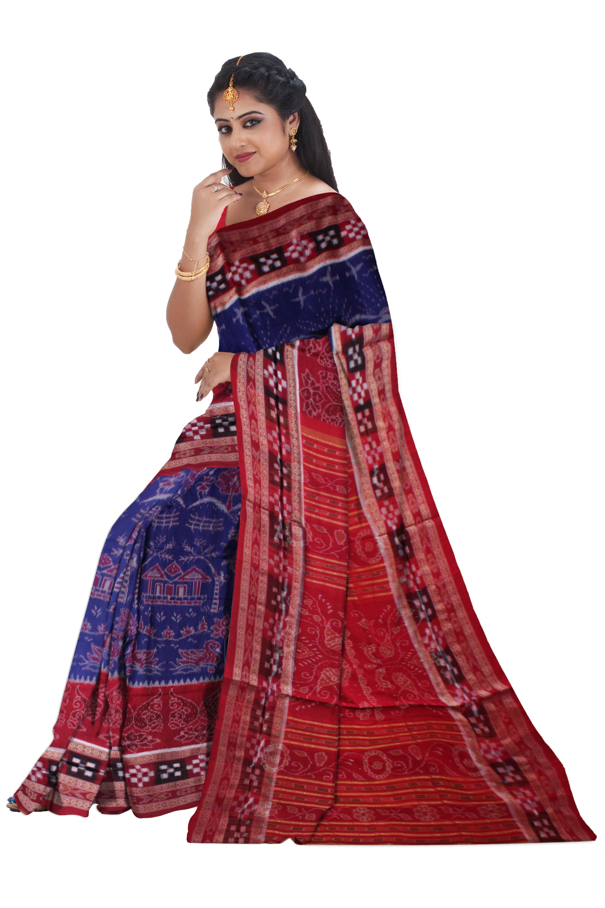 TRADITIONAL VILLAGE WITH SHANKHA PATTERN PURE COTTON SAREE IS BLUE AND RED COLOR BASE,WITH BLOUSE PIECE. - Koshali Arts & Crafts Enterprise
