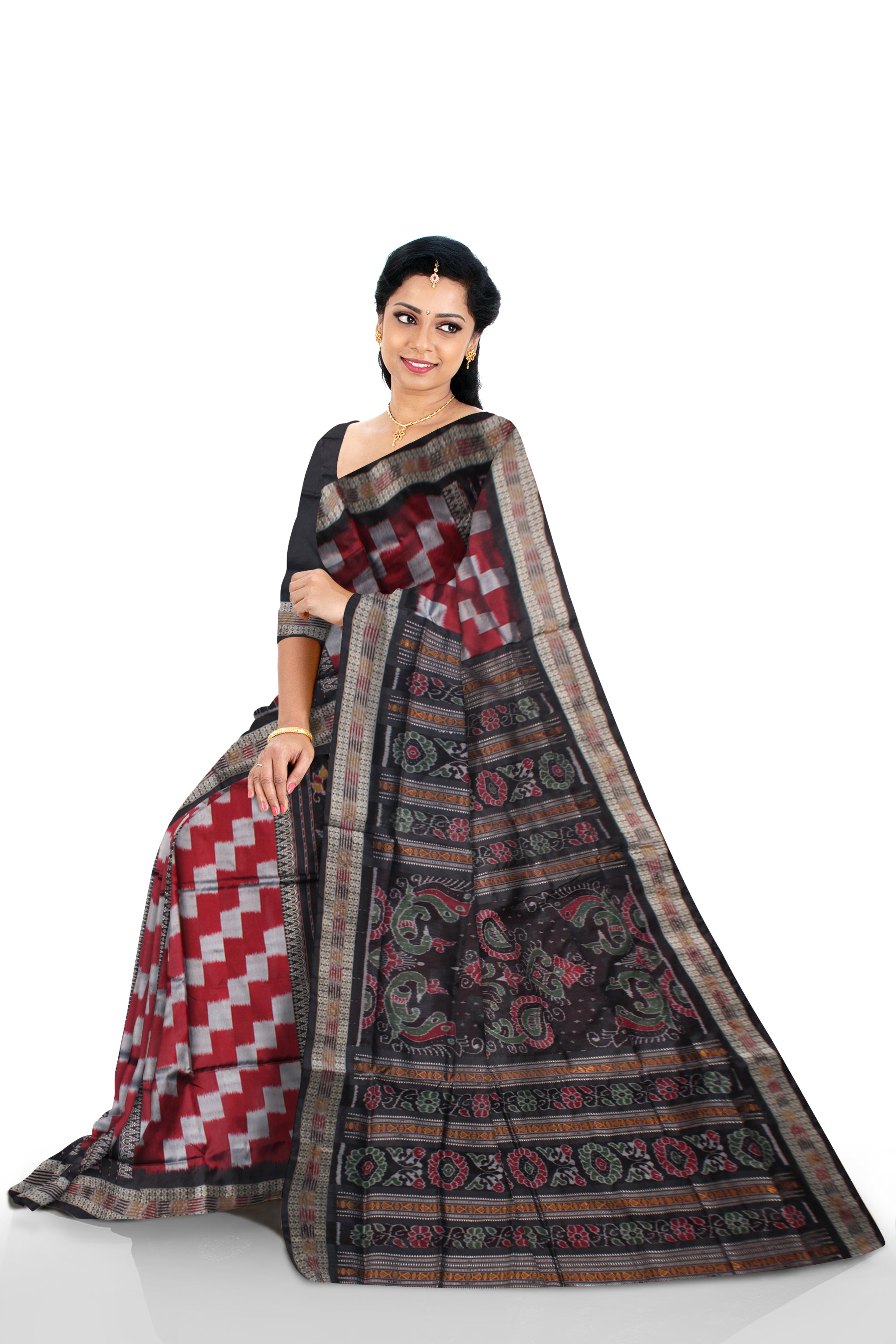 NEW TRADITIONAL LOOK PERE PERE BANDHA WITH BOMKEI PATTERN SAREE WITH BLACK COLOR BLOUSE. - Koshali Arts & Crafts Enterprise