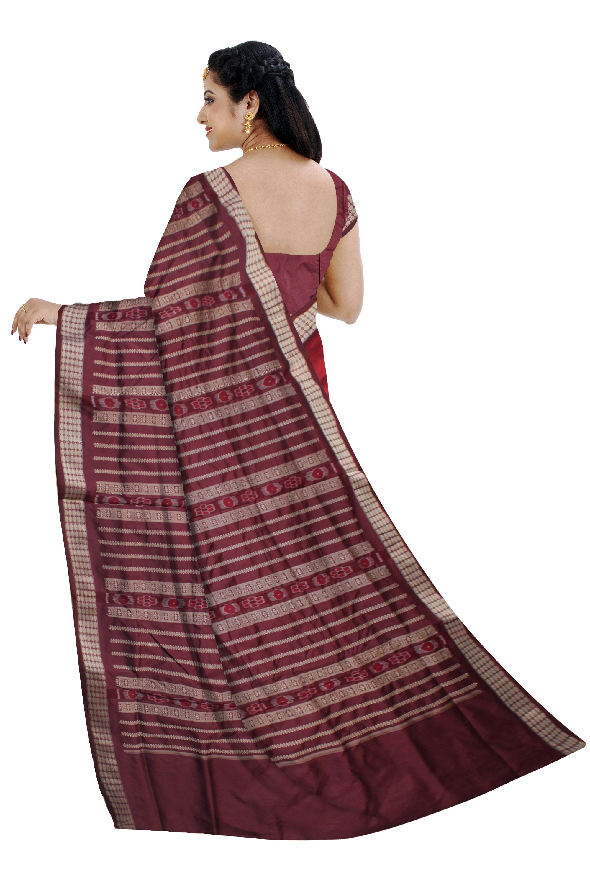 HALF BODY DESIGN PATLI PATA SAREE IS MAROON AND COFFEE COLOR BASE,COMES WITH MATCHING BLOUSE PIECE. - Koshali Arts & Crafts Enterprise