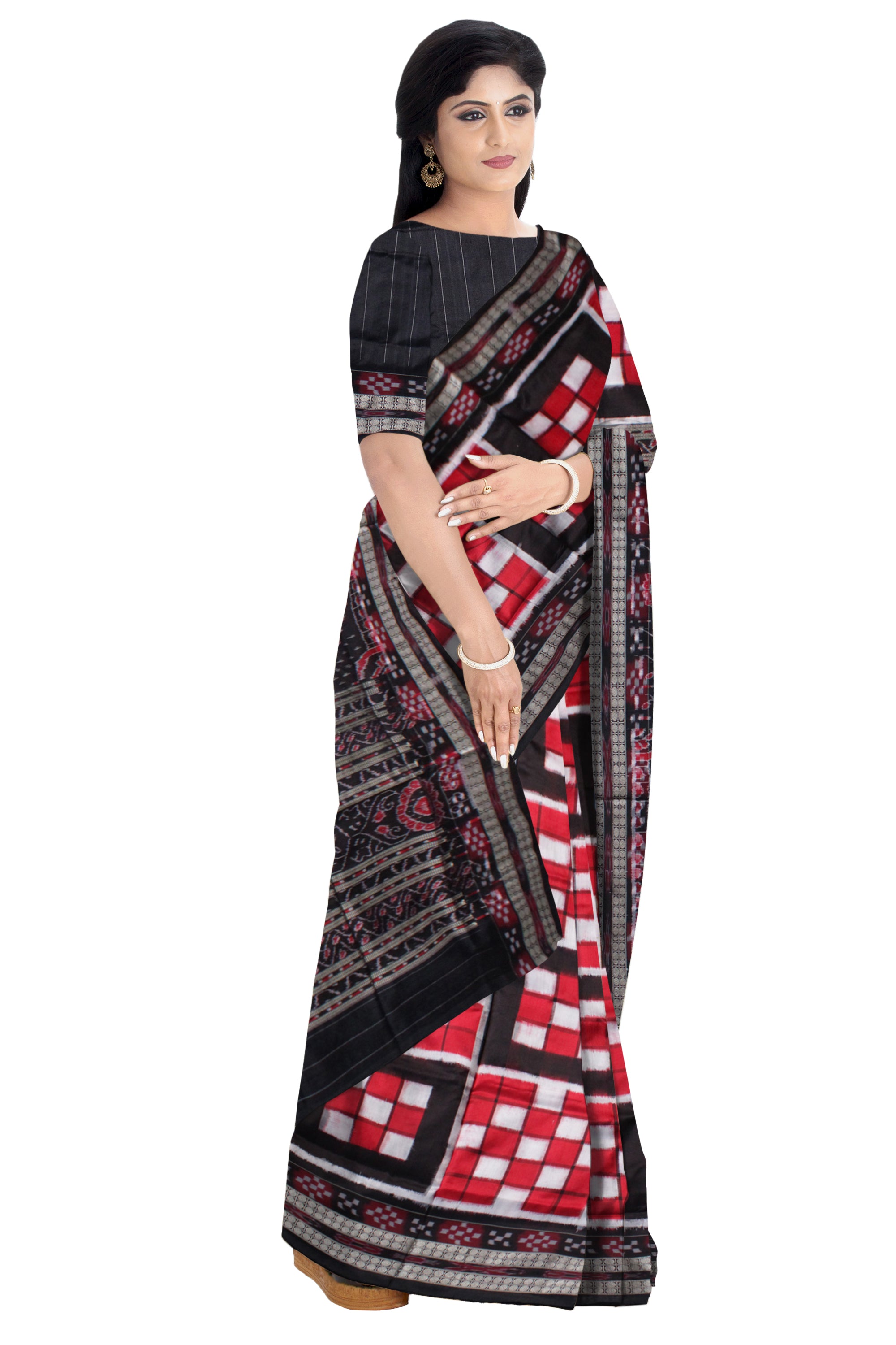 FULL BODY BIG PASAPALI PATTERN PURE SAMBALPURI COTTON SAREE IS RED AND BLACK COLOR BASE,WITH BLOUSE PIECE. - Koshali Arts & Crafts Enterprise