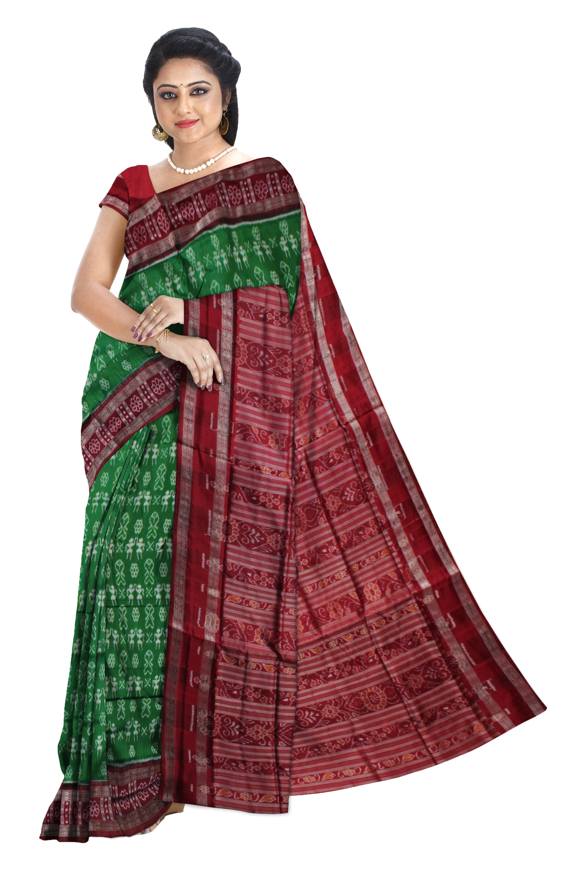 SMALL TERRACOTTA WITH FISH PATTERN PURE SILK SAREE IS GREEN AND MAROON COLOR,WITH BLOUSE PIECE. - Koshali Arts & Crafts Enterprise
