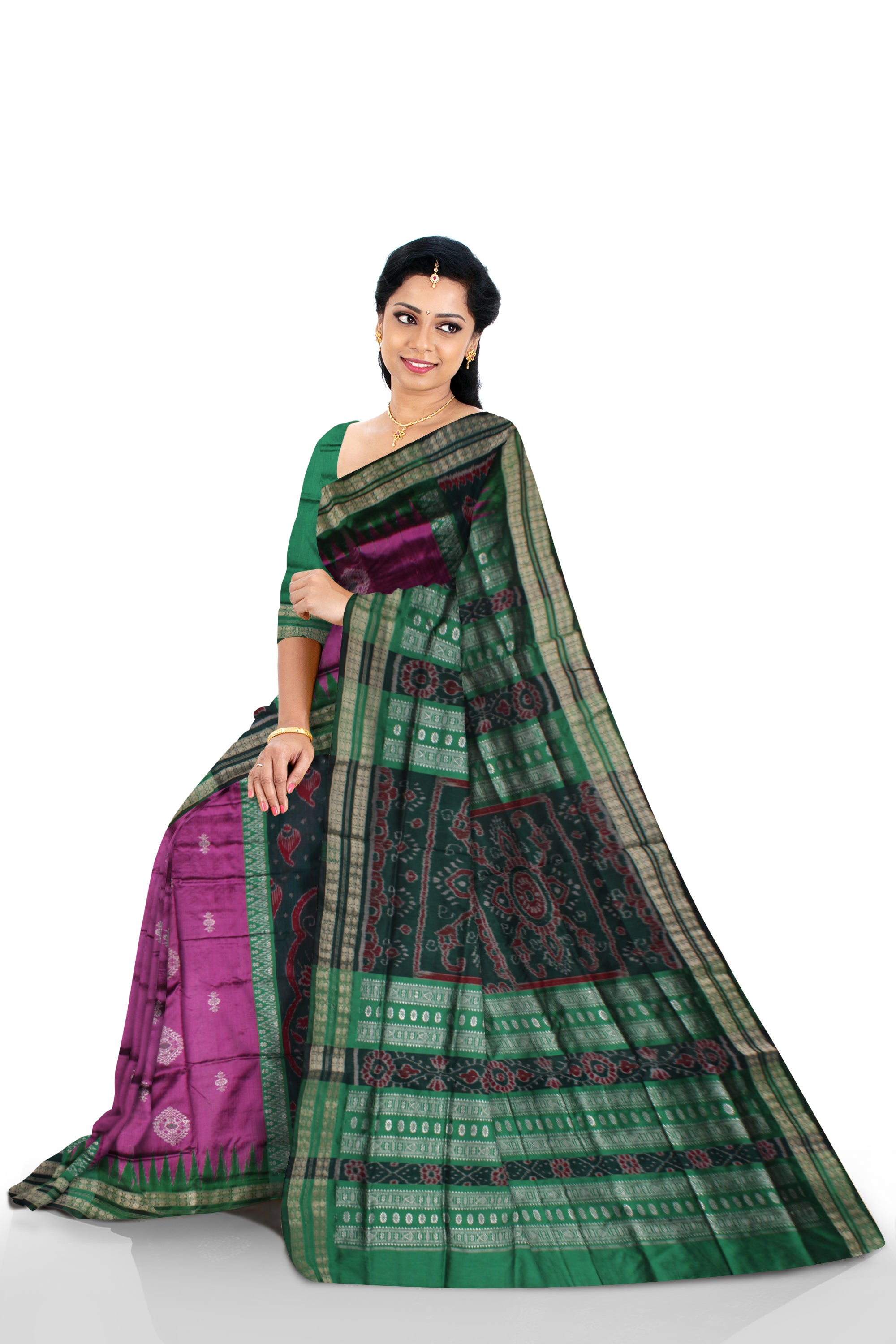 Shankha with Lotus pattern bomkei pata saree. - Koshali Arts & Crafts Enterprise