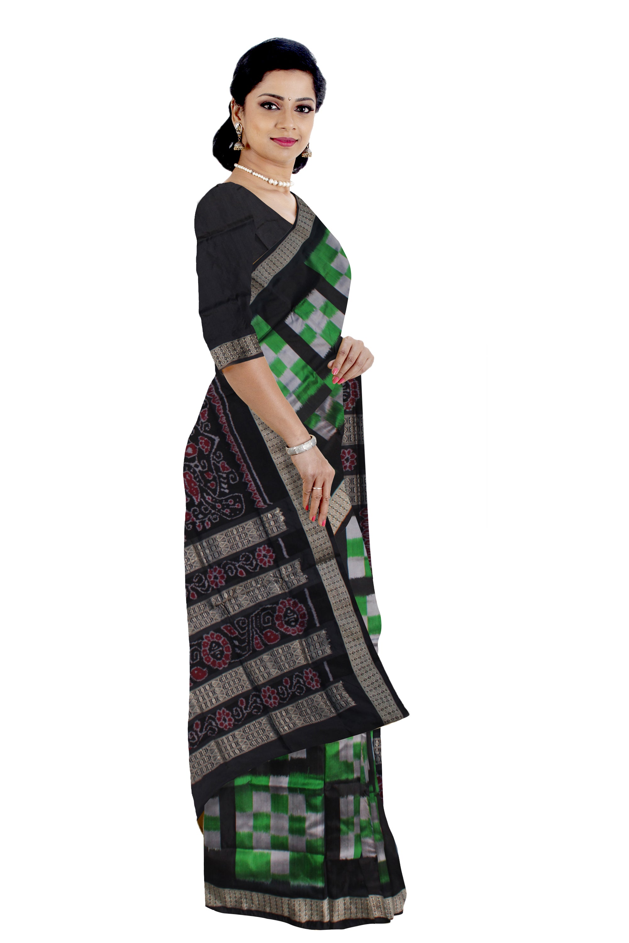 Green and black color pasapali pata saree. - Koshali Arts & Crafts Enterprise