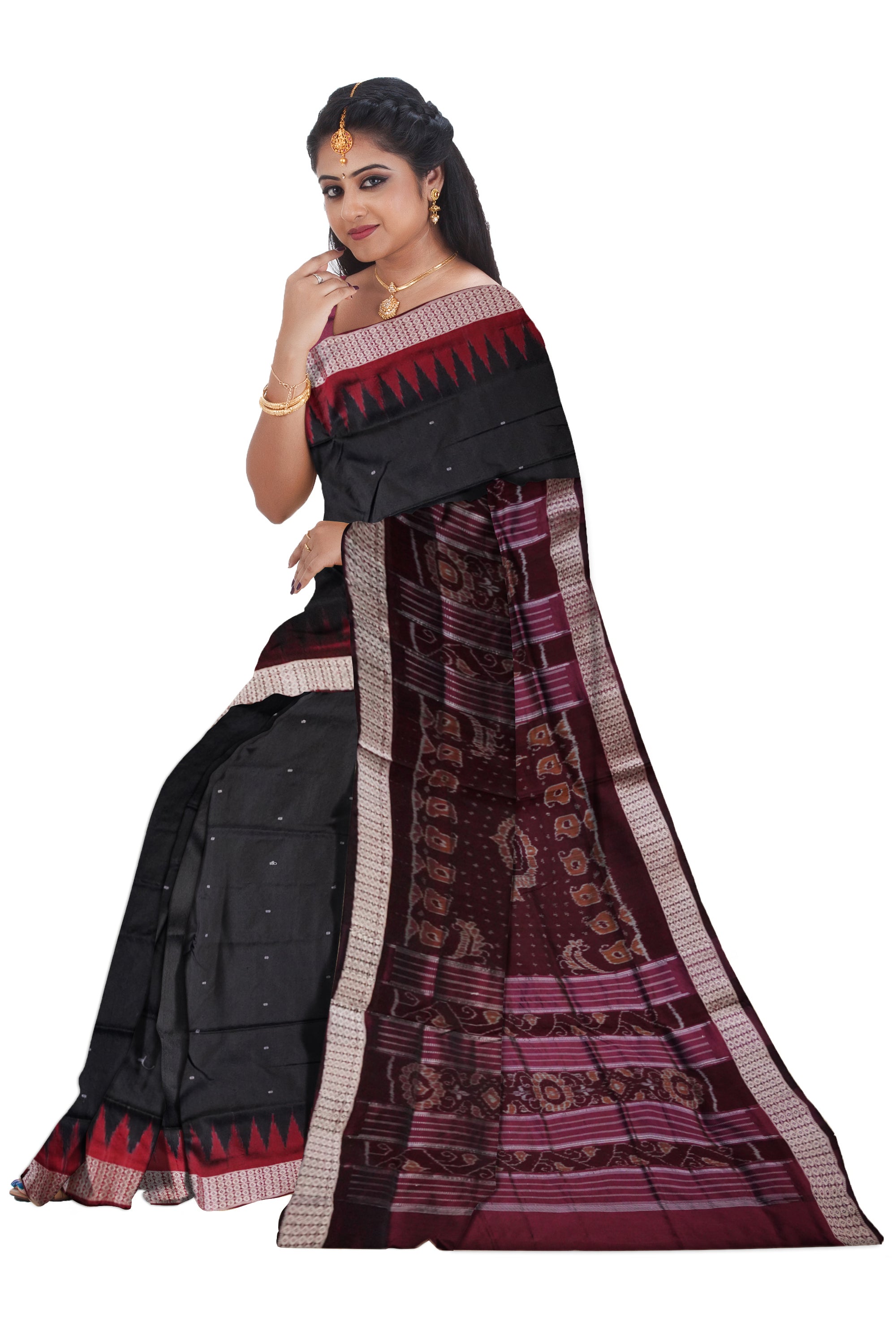 Black and maroon color plain sambalpuri pata saree. - Koshali Arts & Crafts Enterprise