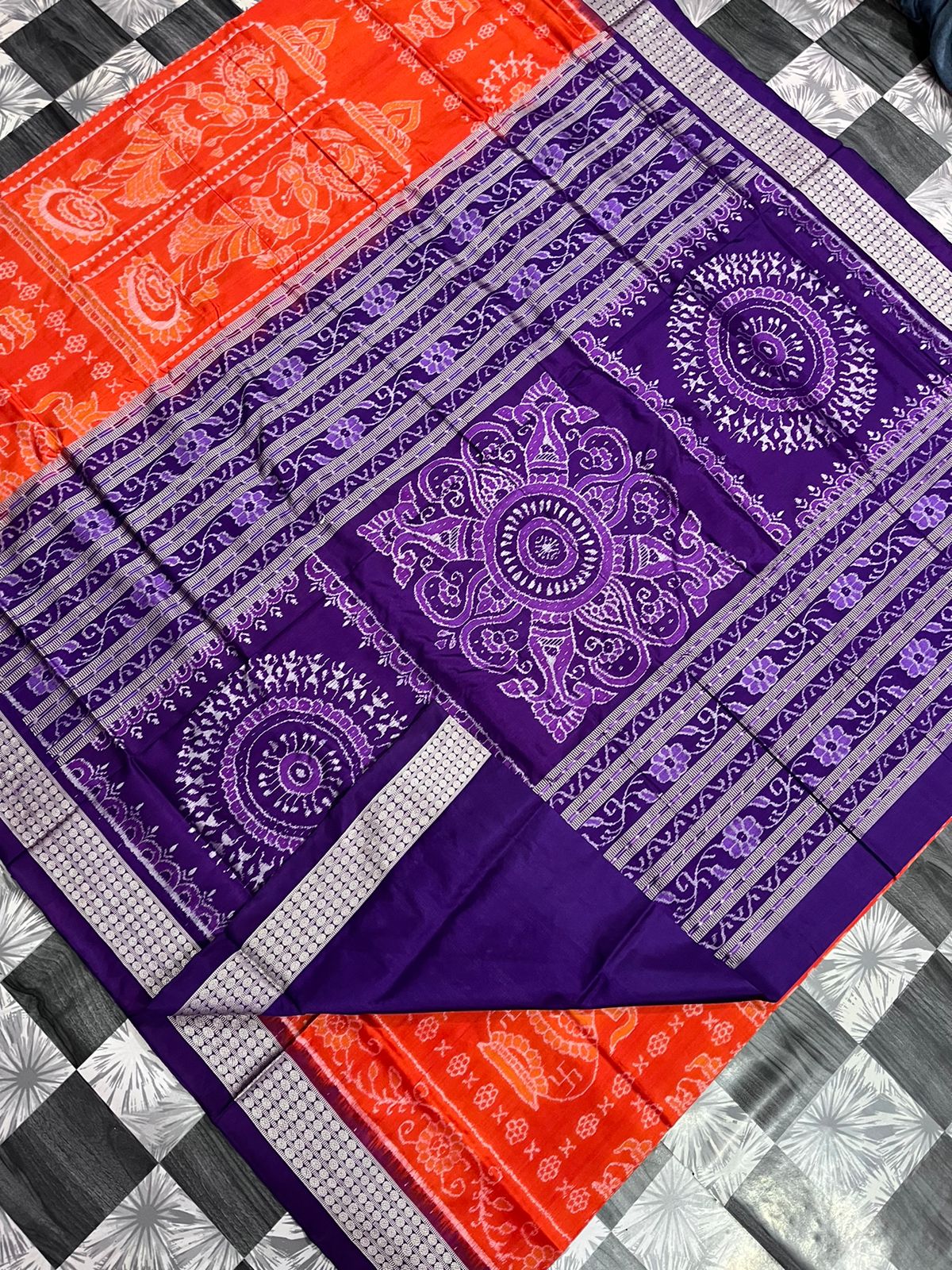 Nartaki and Kalasa pattern Sambalpuri Pure Silk saree in Orange and Blue - Koshali Arts & Crafts Enterprise