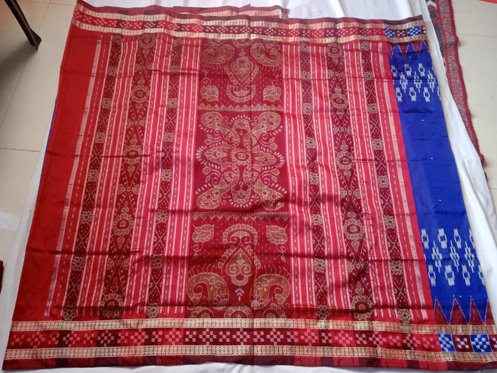 Pasapali border blue & maroon pata saree. - Koshali Arts & Crafts Enterprise